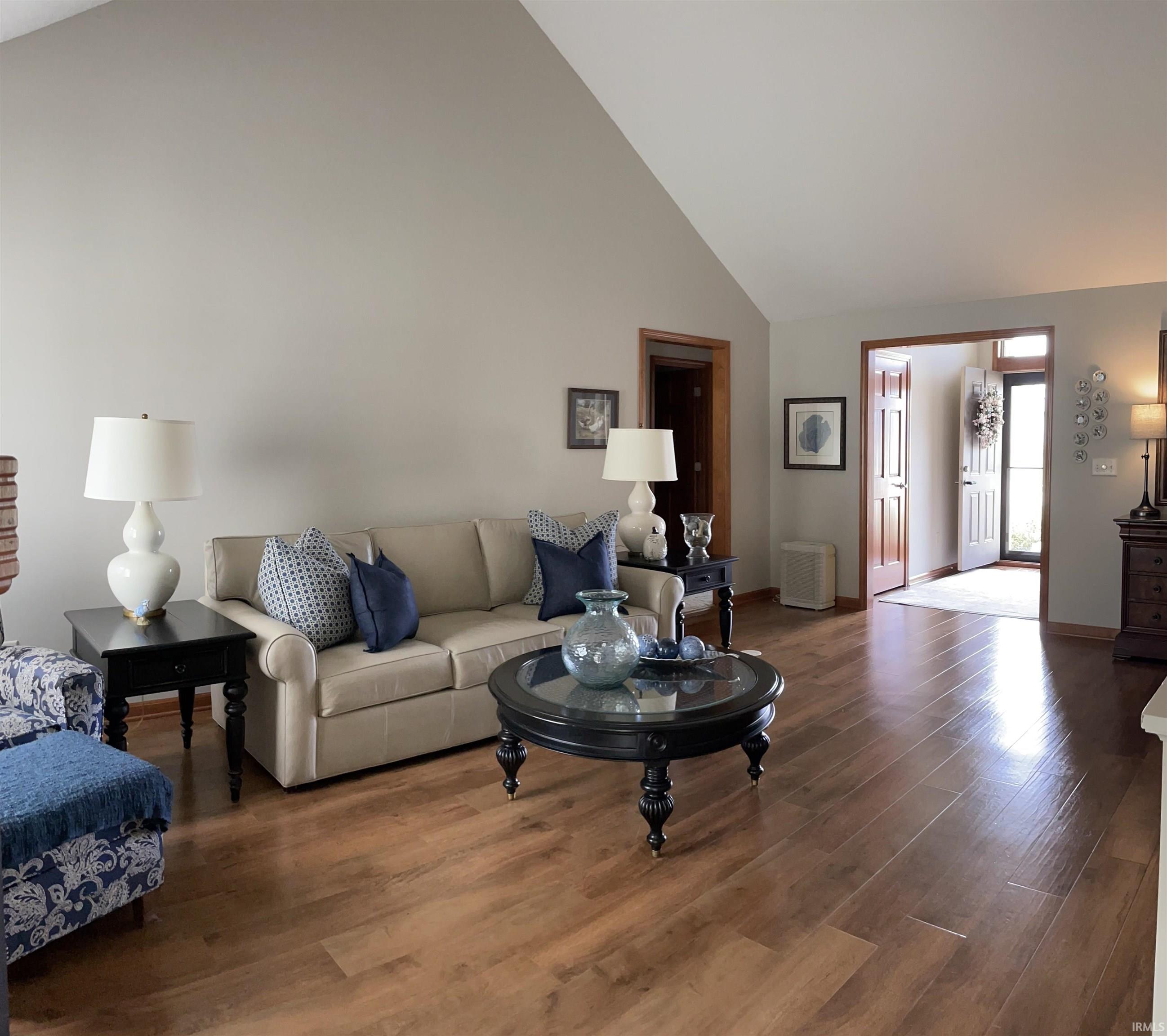 Photo 4 of 230 Broadmore Circle