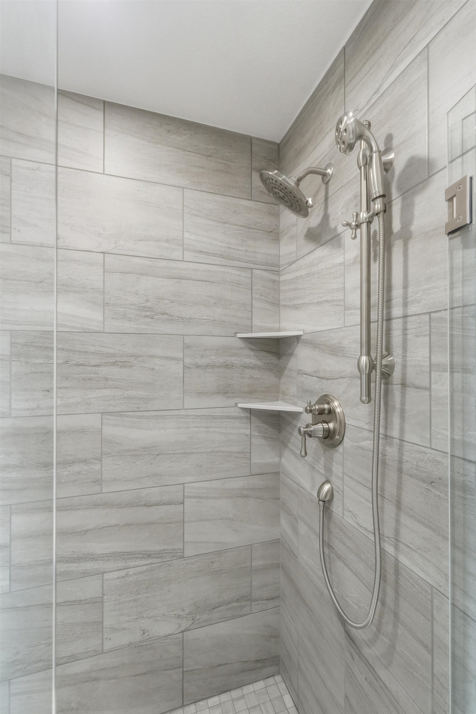 Photo 20 of 31 Lane 345 Crooked LK