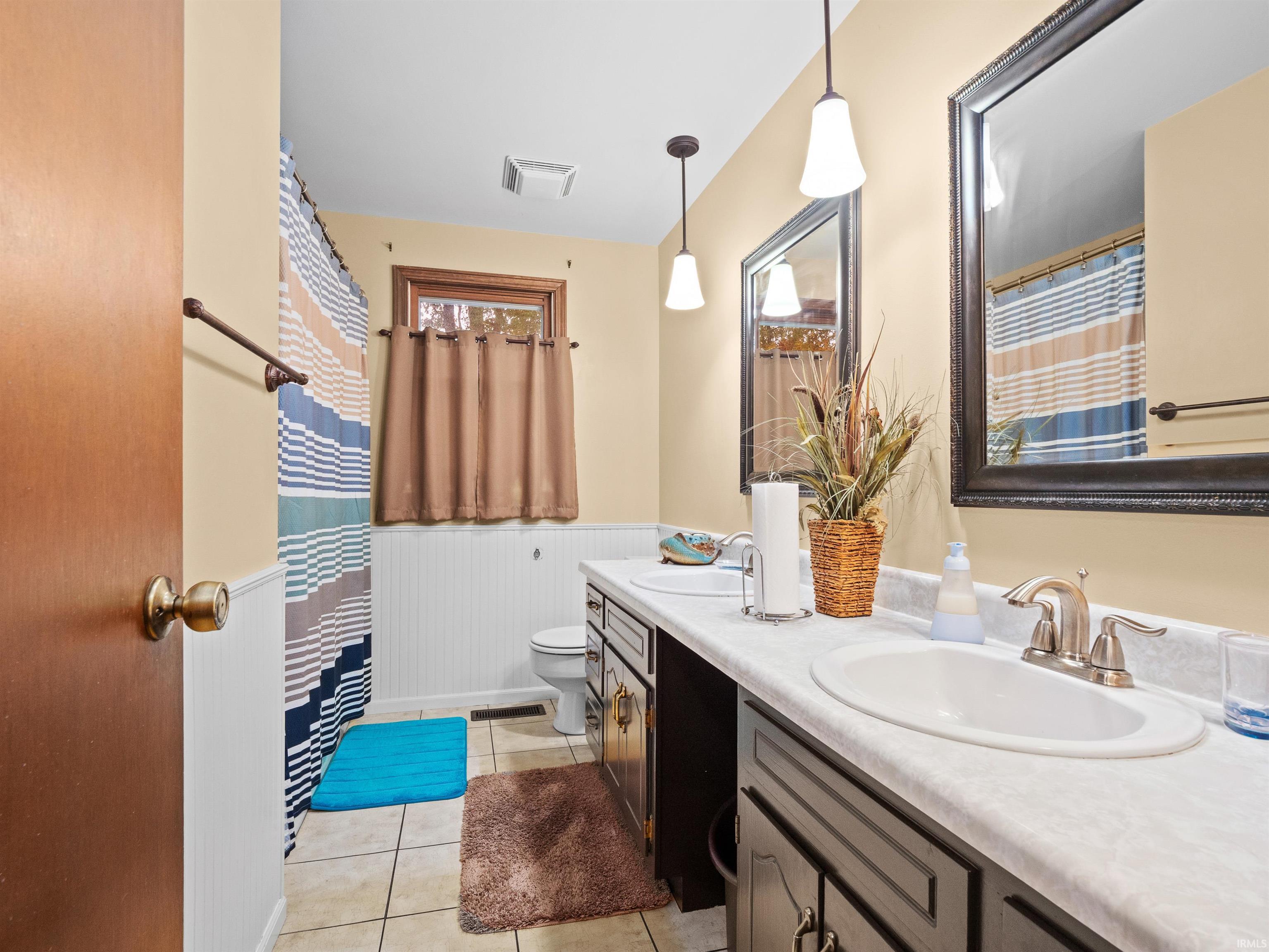 Photo 17 of 6926 Rockcroft Court