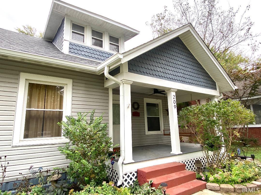 Homes for sale in Sullivan, IN | 209 N French St, Sullivan, IN 47882 | MLS# 202542142