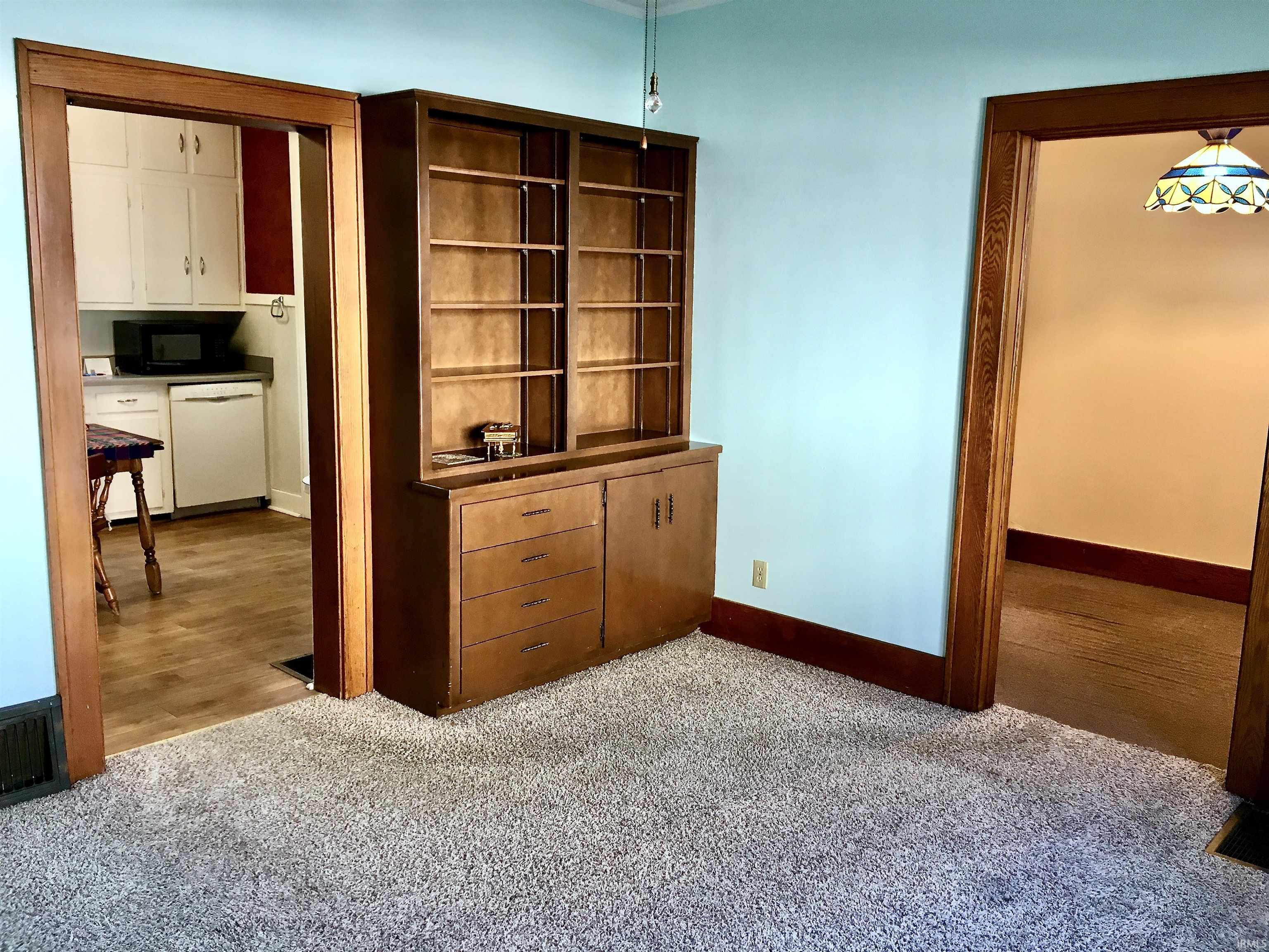 Photo 8 of 3820 Arlington Avenue