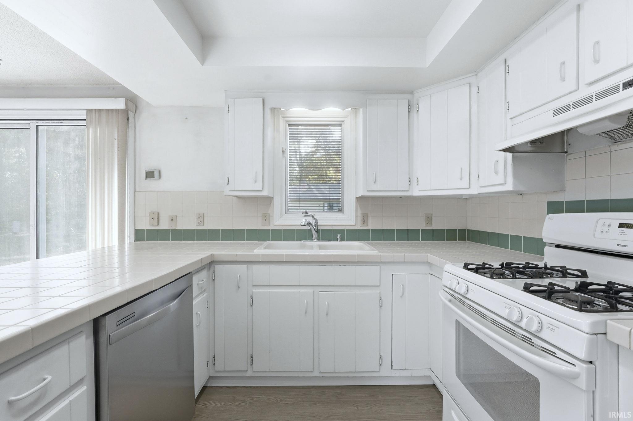 Photo 11 of 6711 Sullivans Court