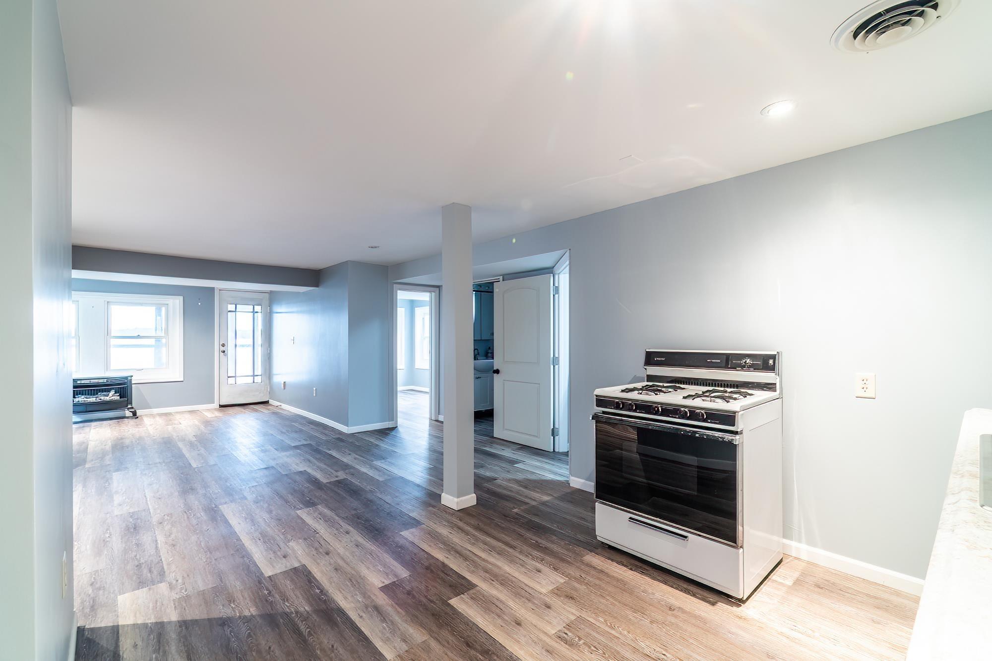 Photo 15 of 140 Ems W26 Lane