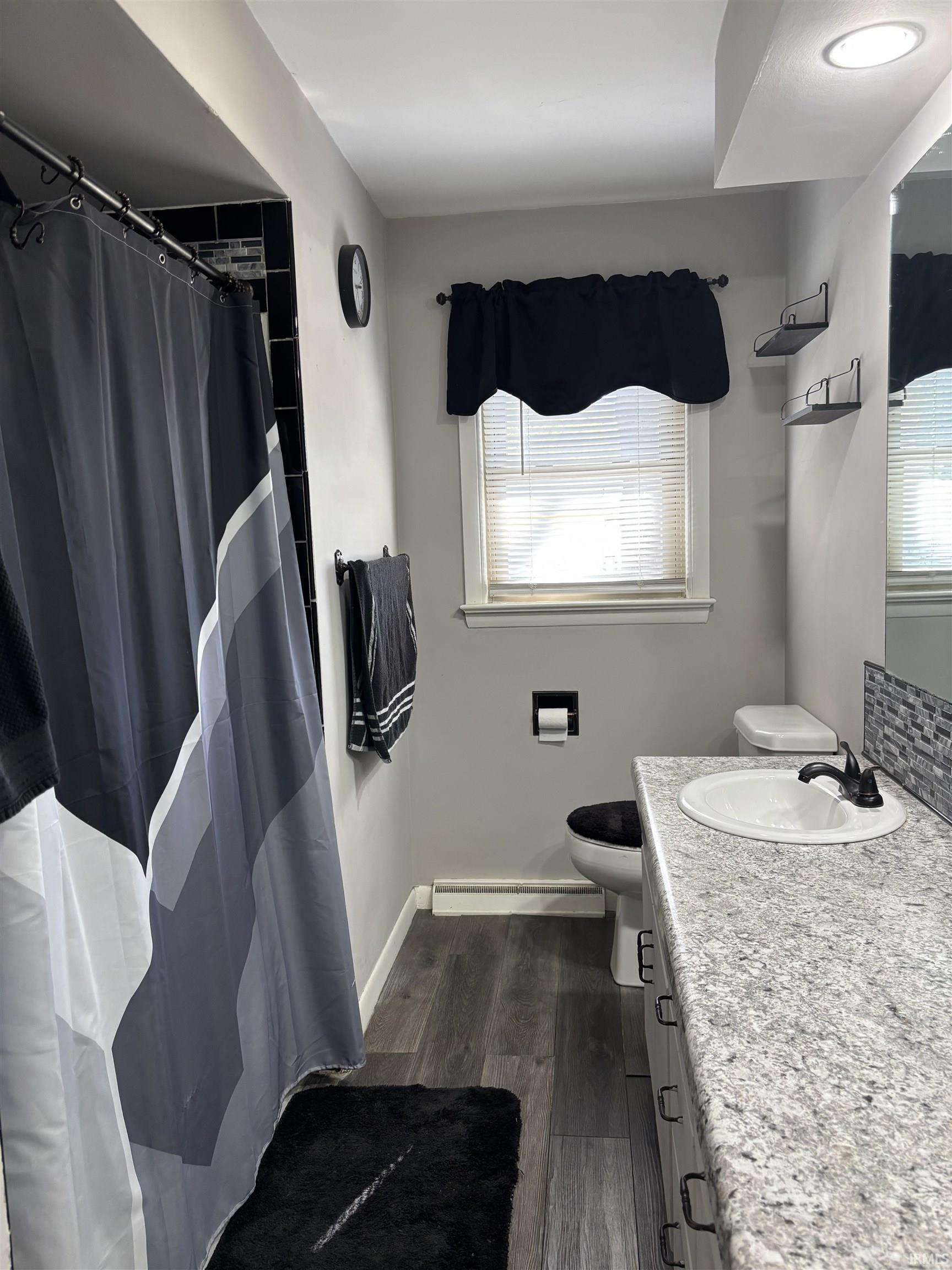 Photo 18 of 1224 W Clark