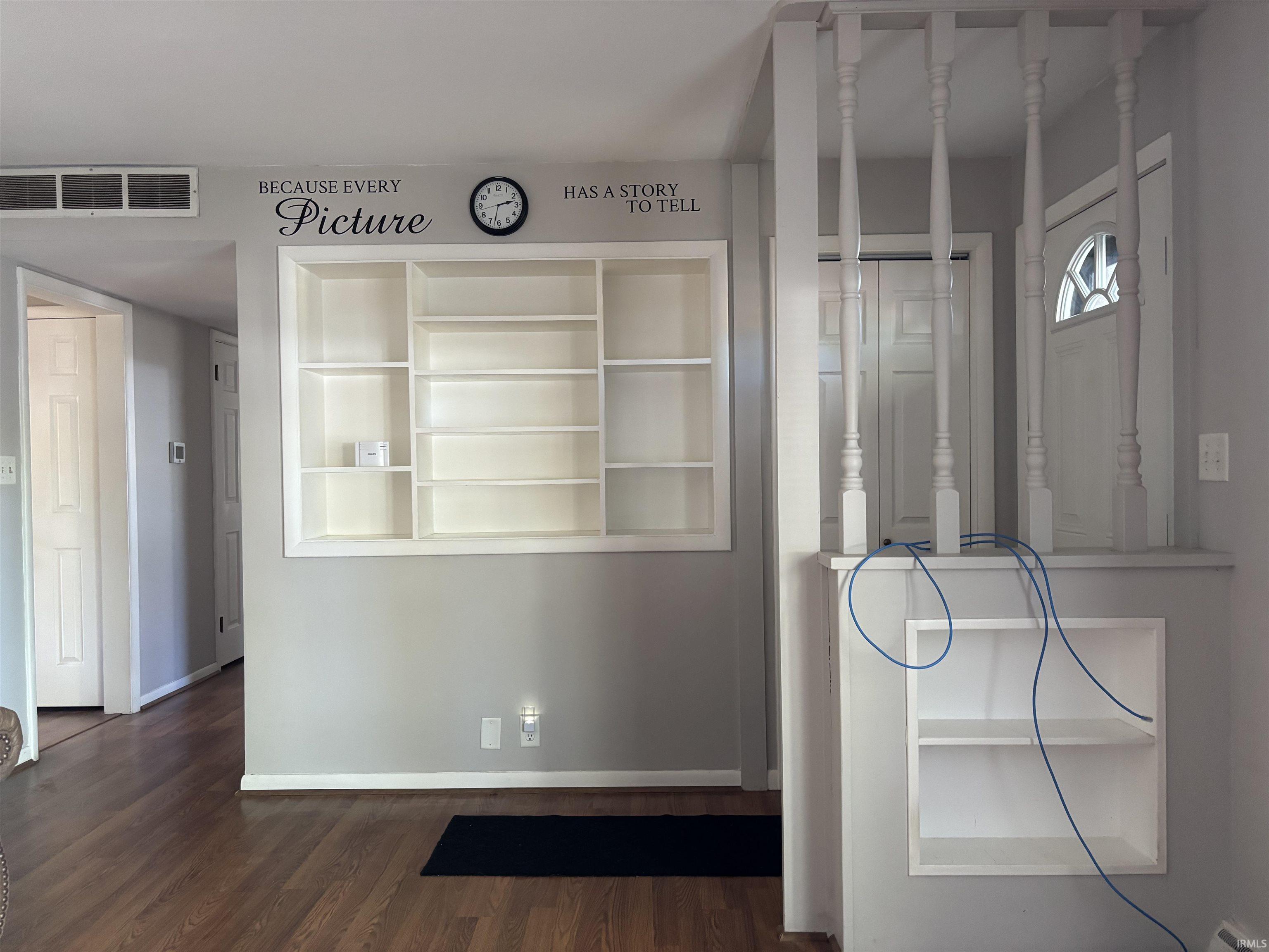 Photo 4 of 1224 W Clark