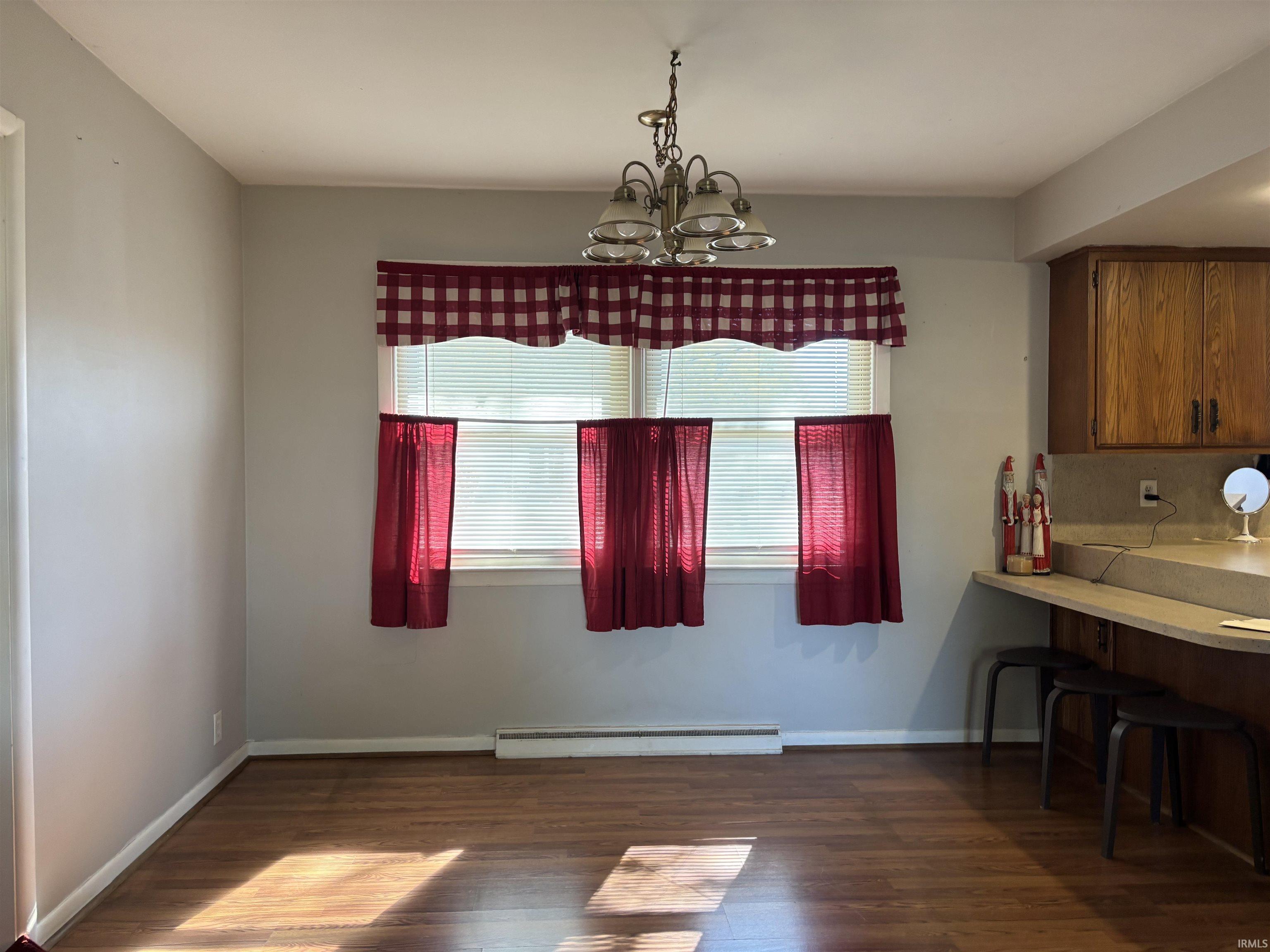 Photo 8 of 1224 W Clark