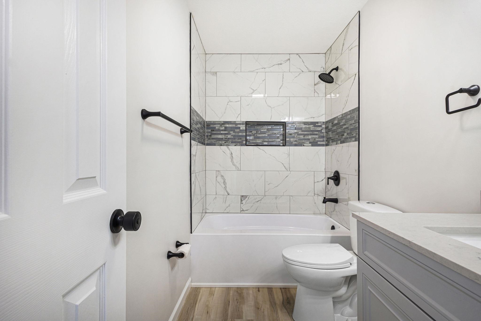 Photo 12 of 1926 Woodland Drive