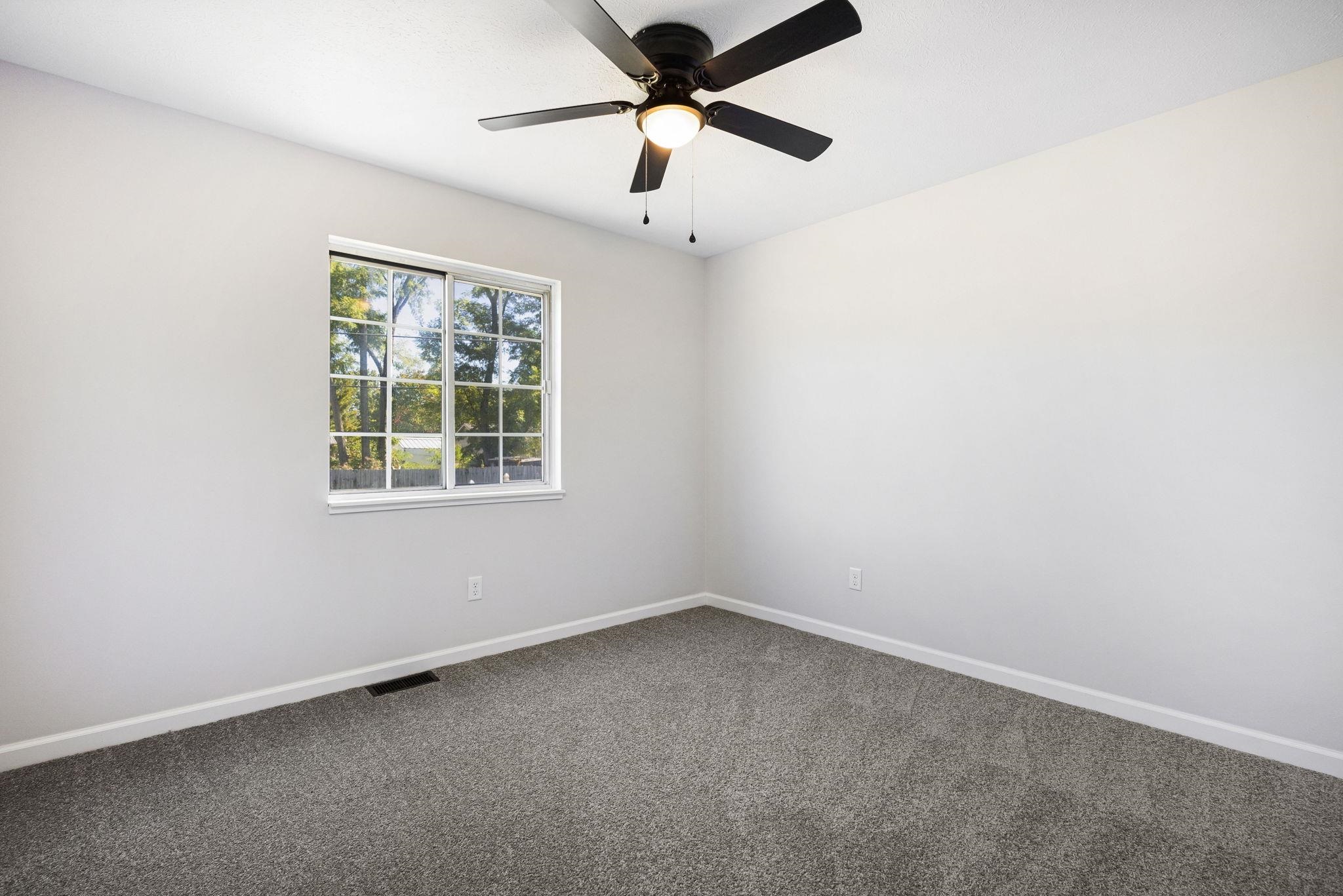 Photo 13 of 1926 Woodland Drive