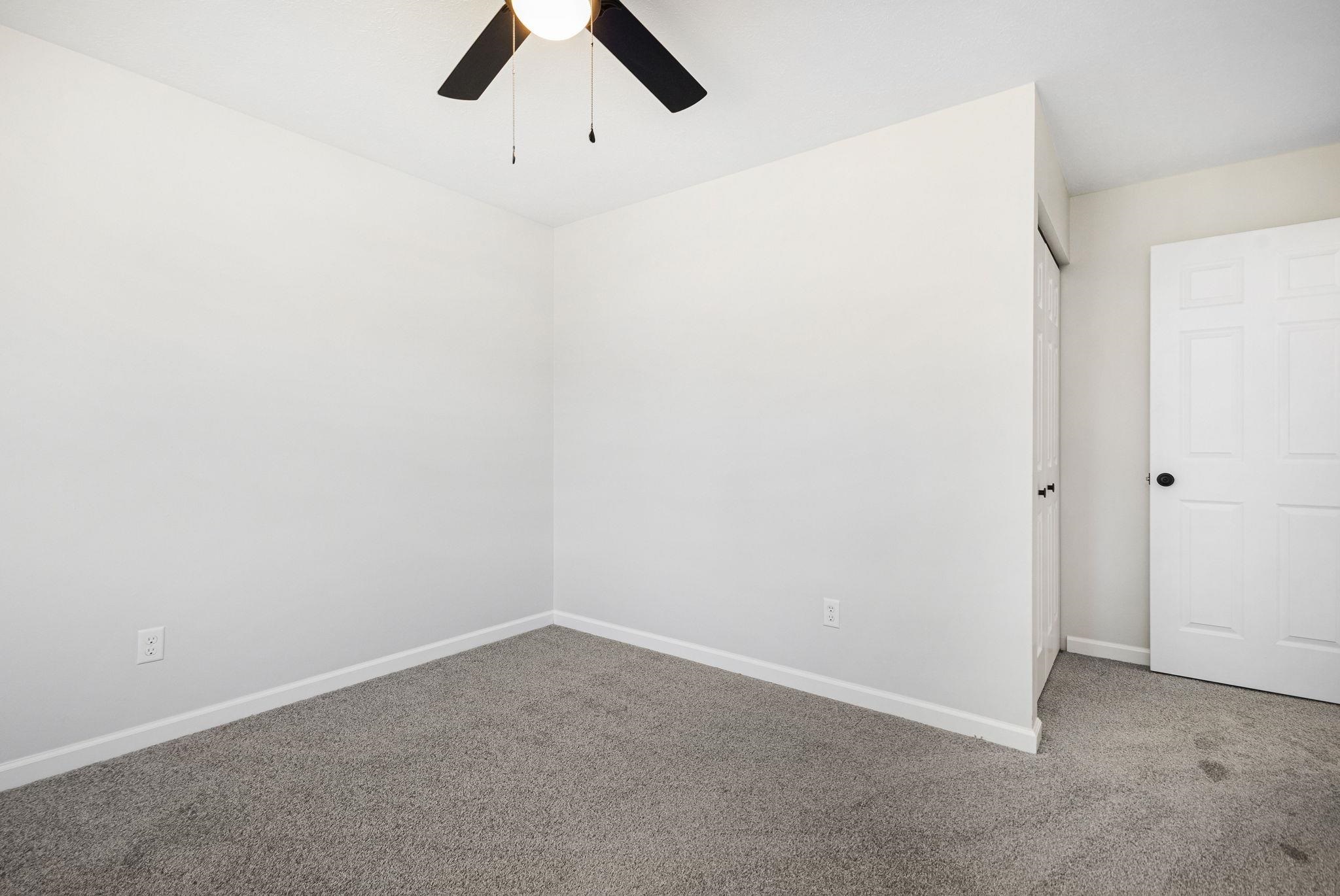 Photo 14 of 1926 Woodland Drive