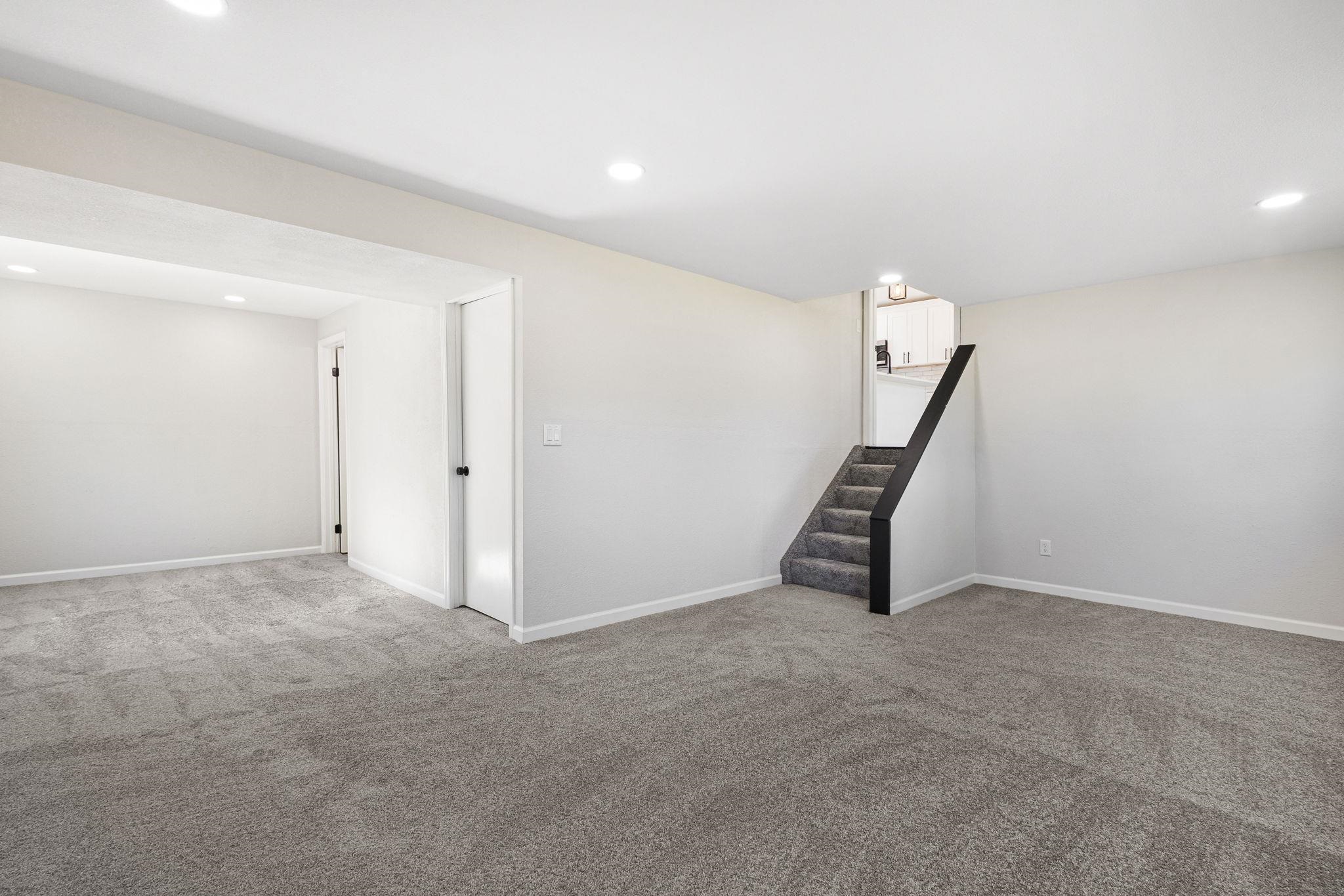 Photo 16 of 1926 Woodland Drive