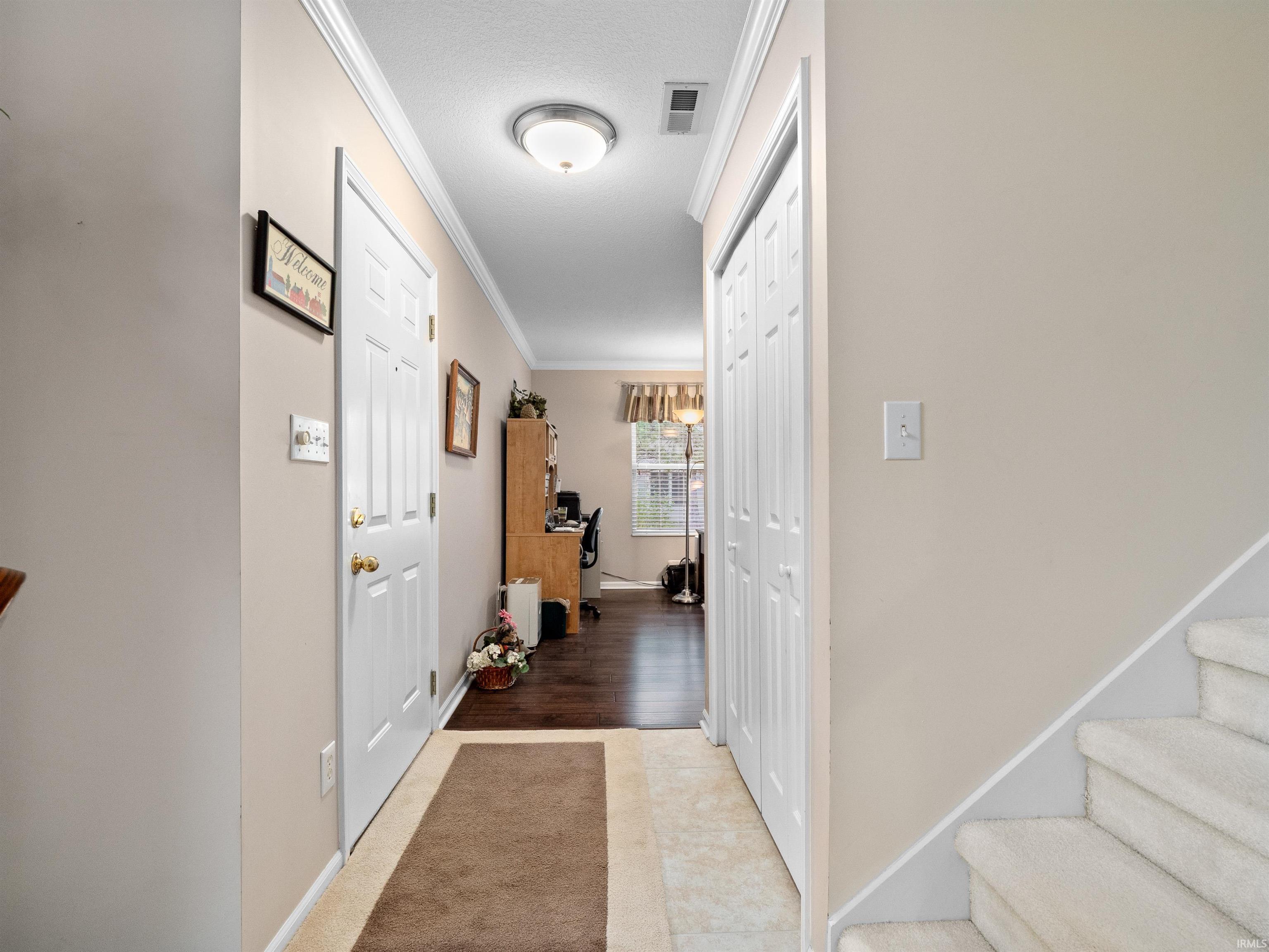 Homes for sale in Fort Wayne, IN | 5140 Coventry Ln, Fort Wayne, IN 46804 | MLS# 202542215