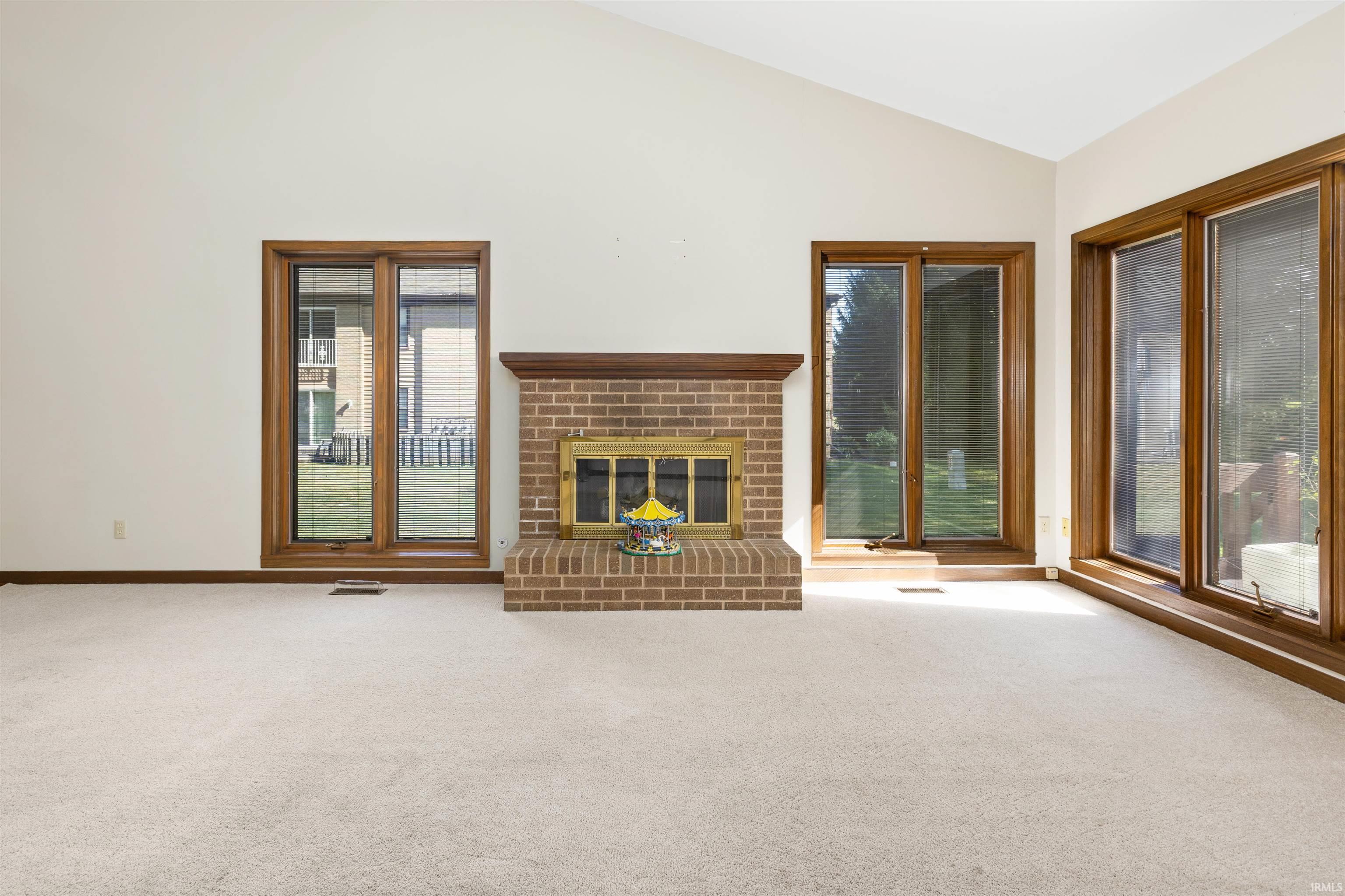 Photo 12 of 271 N McClellan Street