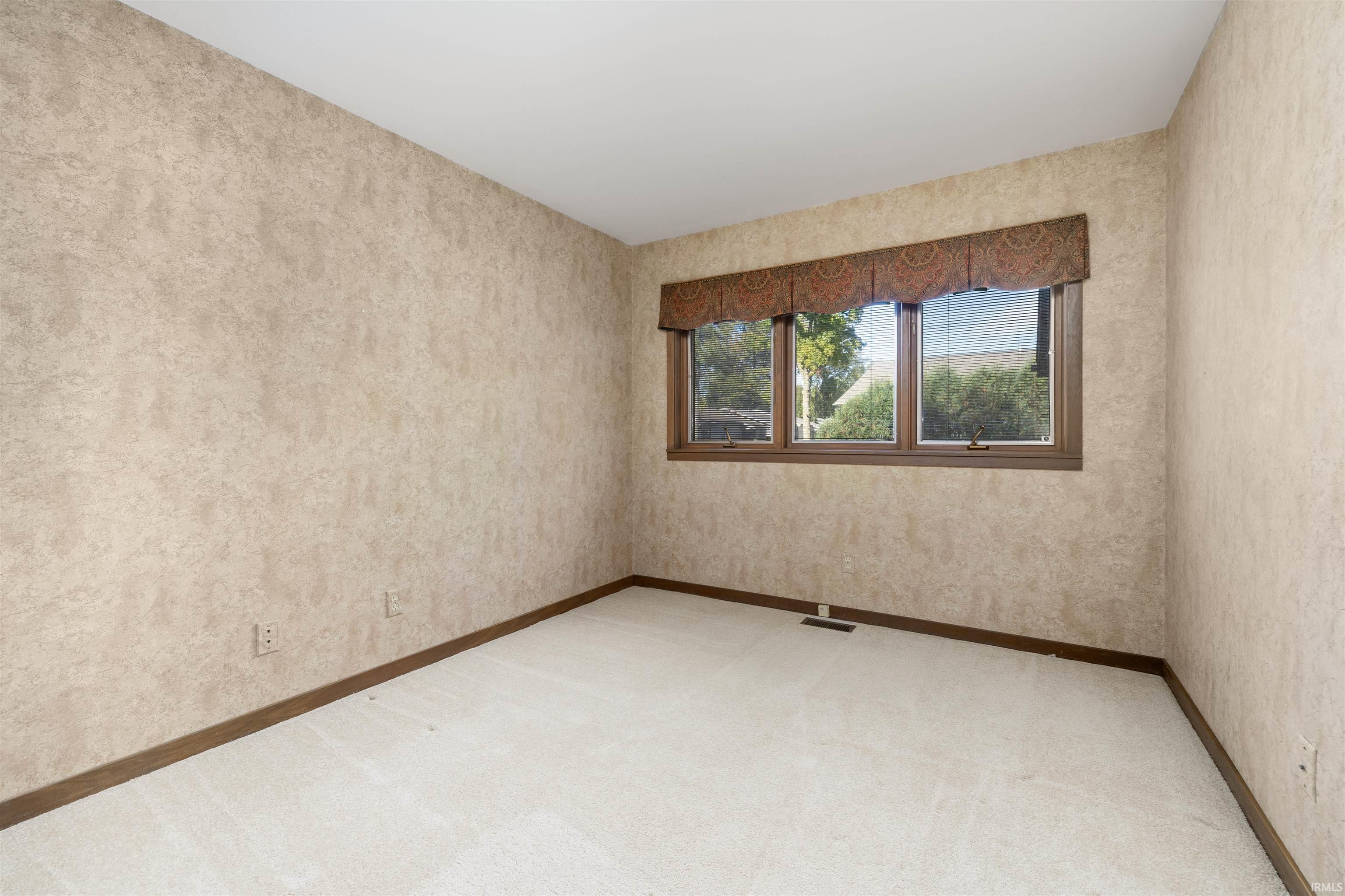 Photo 18 of 271 N McClellan Street