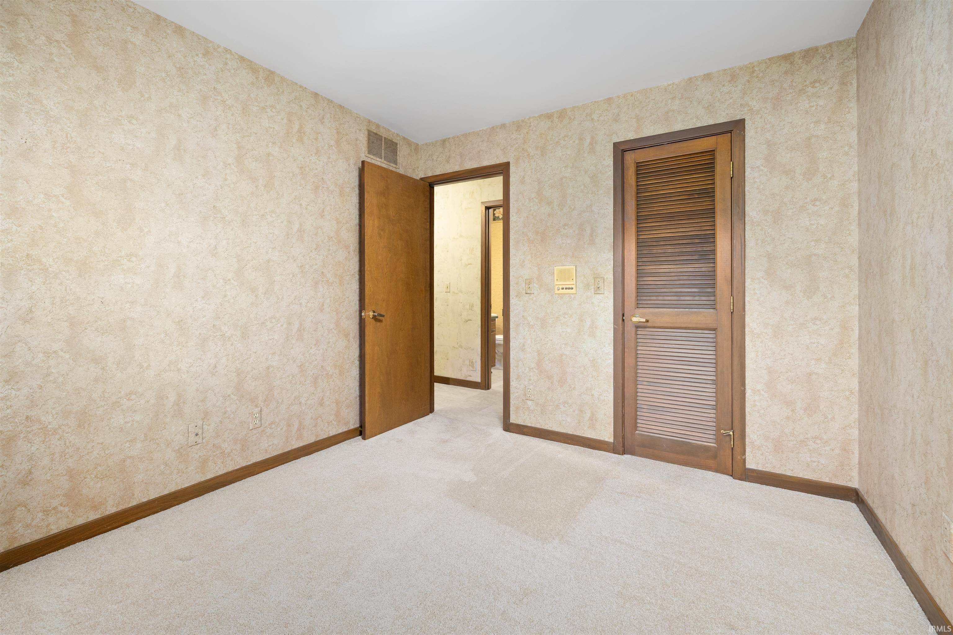 Photo 18 of 271 N McClellan Street