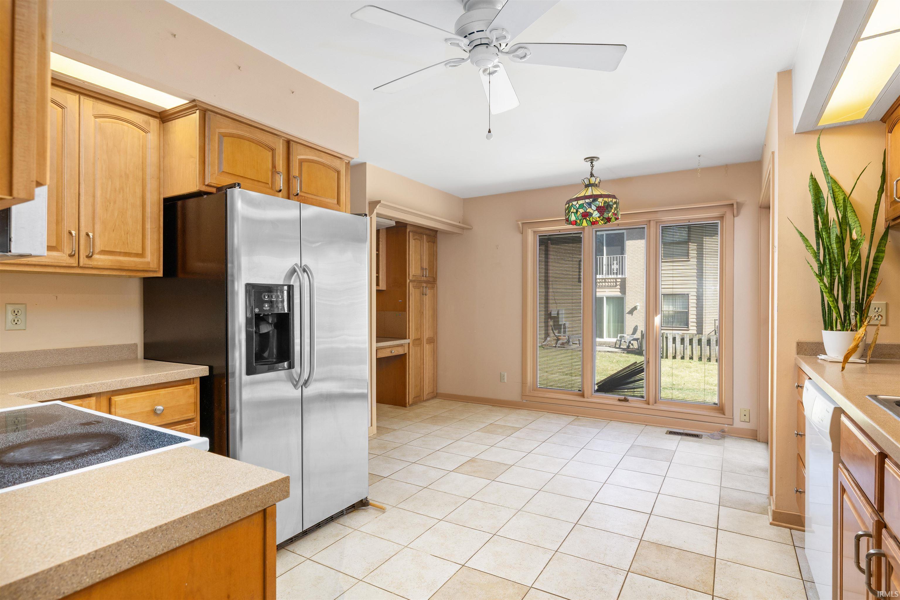 Photo 3 of 271 N McClellan Street