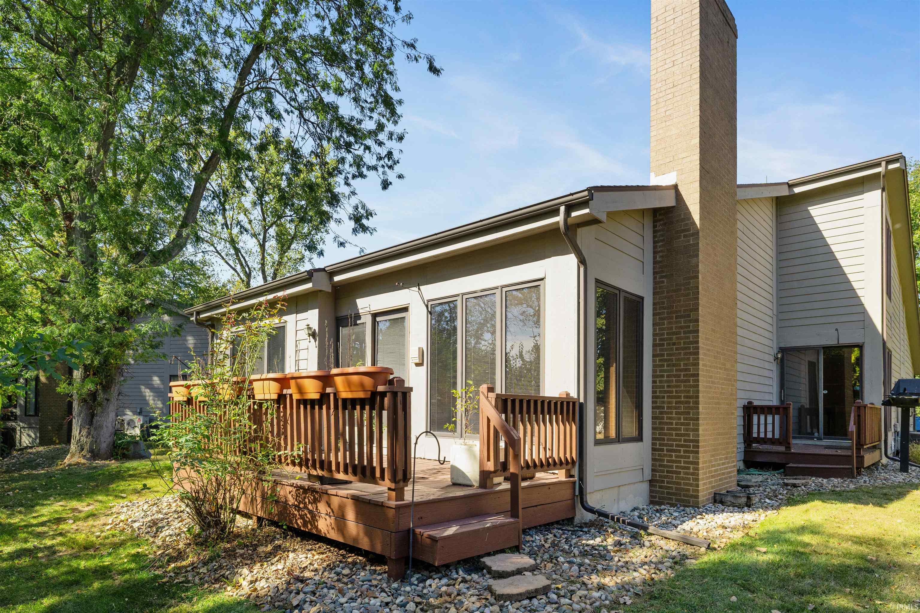 Photo 32 of 271 N McClellan Street