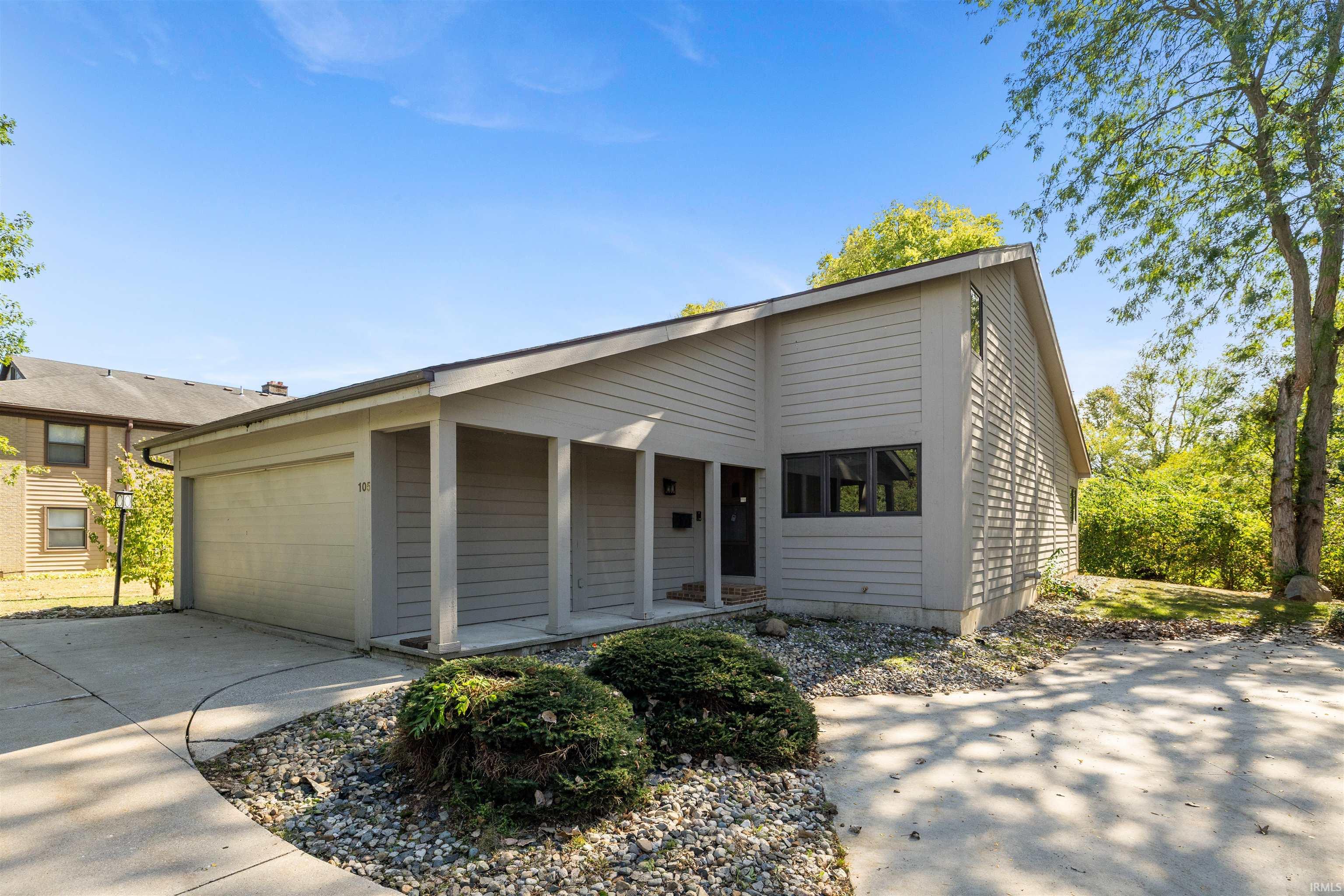 Photo 33 of 271 N McClellan Street