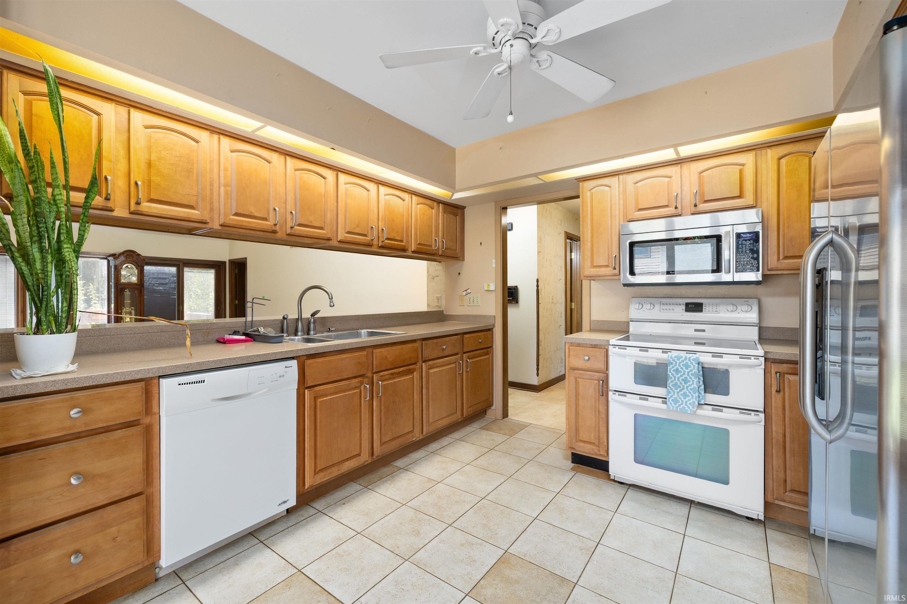 Photo 5 of 271 N McClellan Street