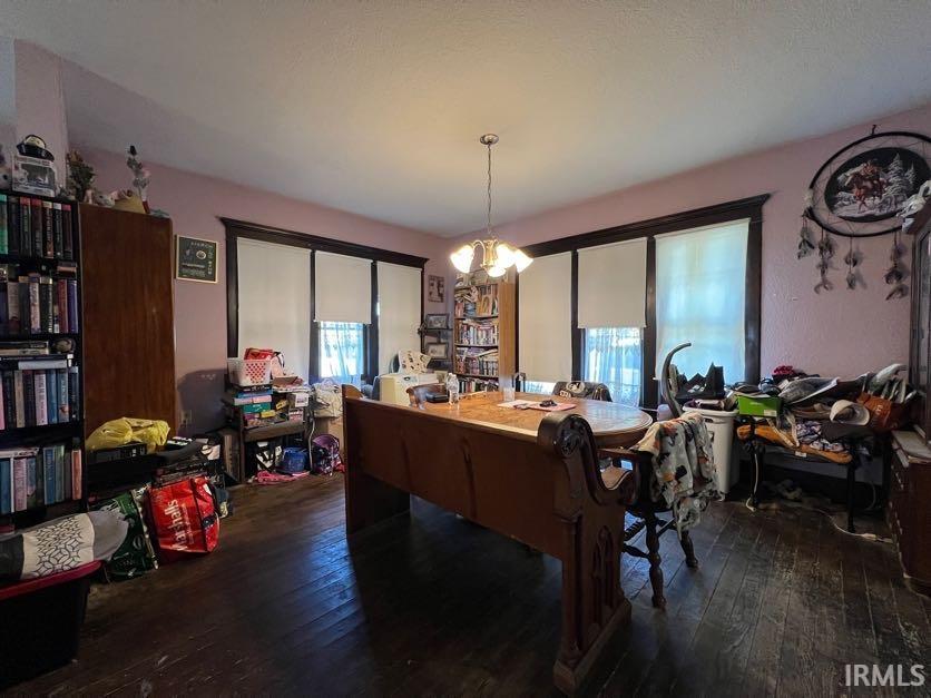 Photo 5 of 5909 N Lincoln Street