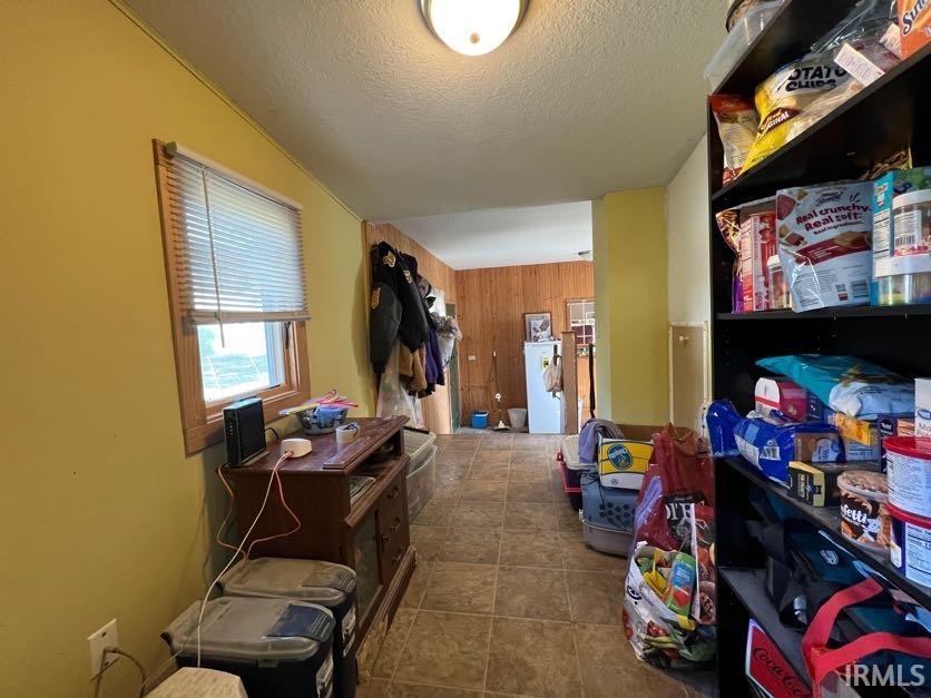 Photo 8 of 5909 N Lincoln Street