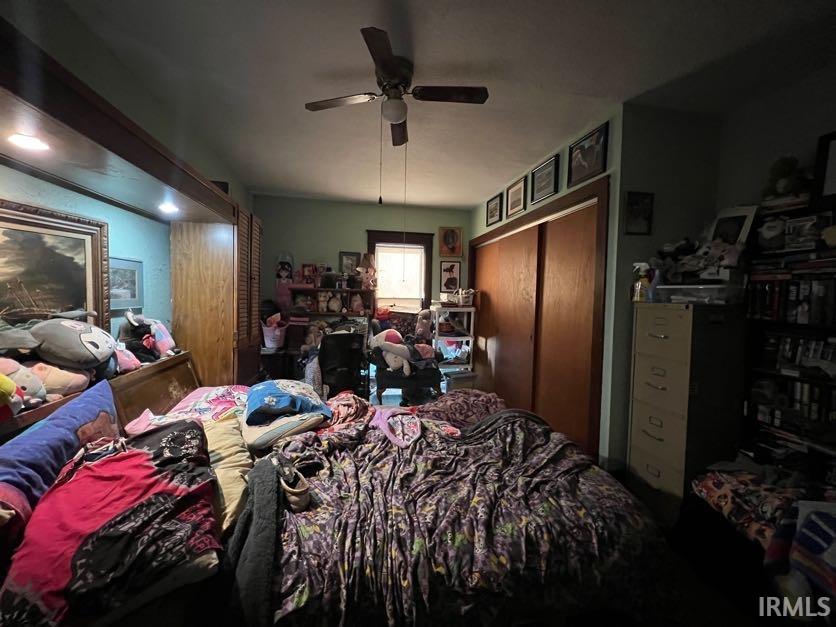 Photo 9 of 5909 N Lincoln Street