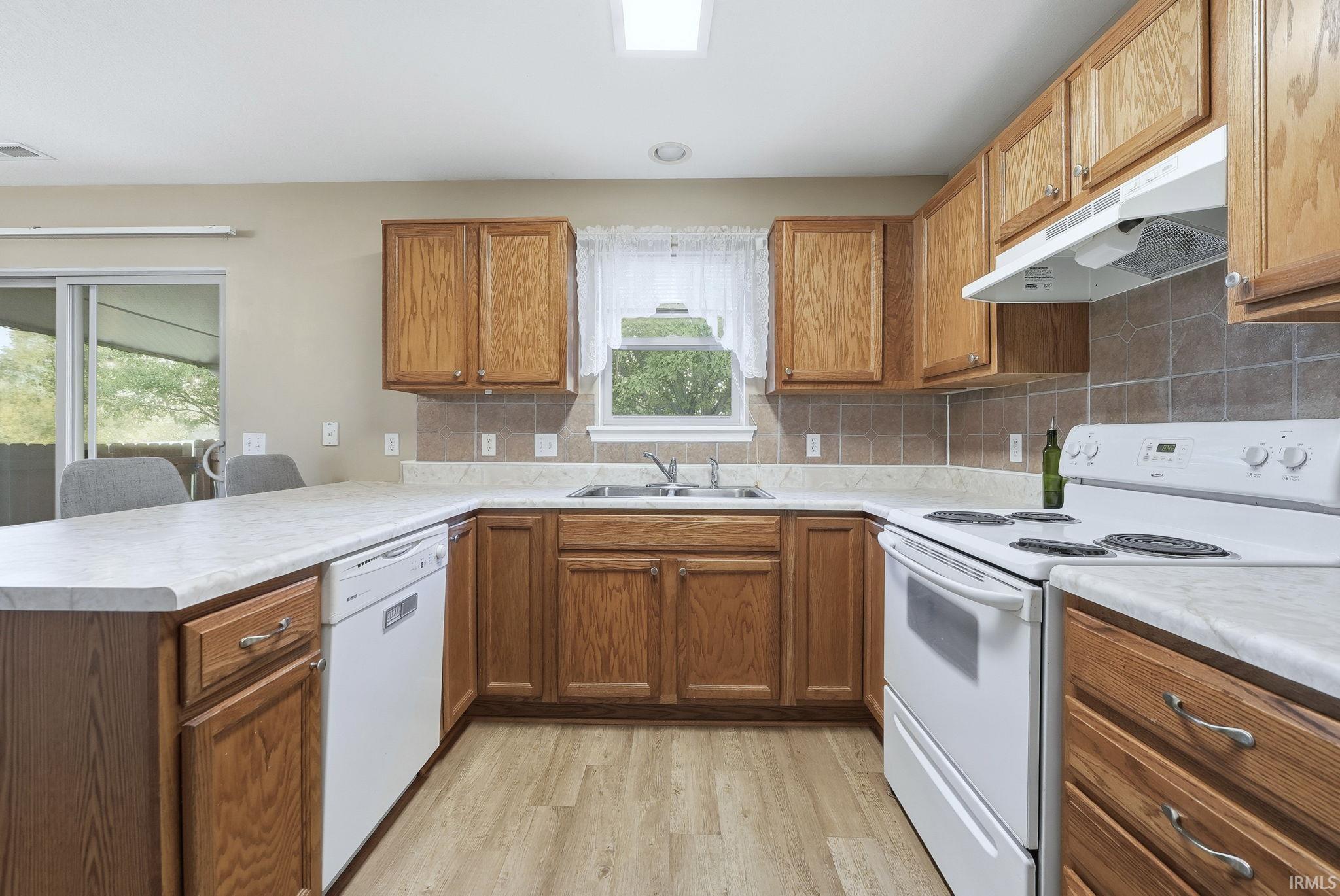 886 S Sommerset Trail