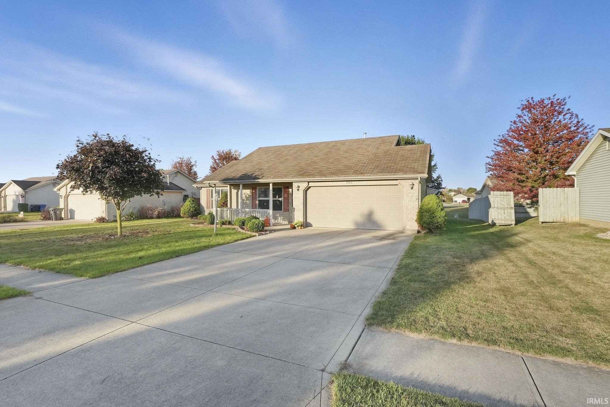 886 S Sommerset Trail