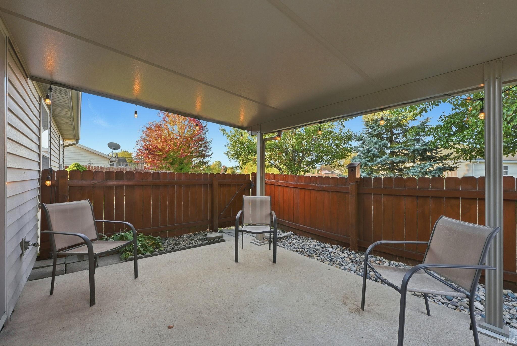 886 S Sommerset Trail
