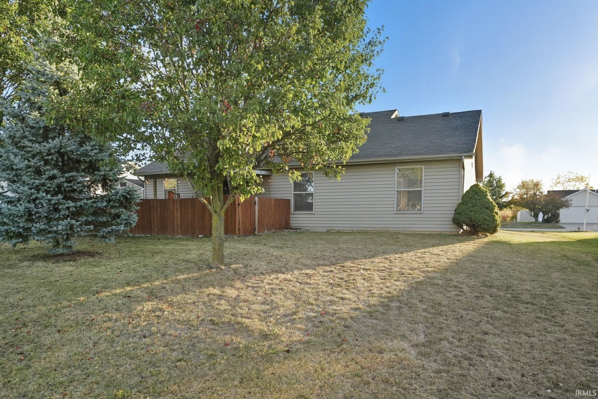 886 S Sommerset Trail
