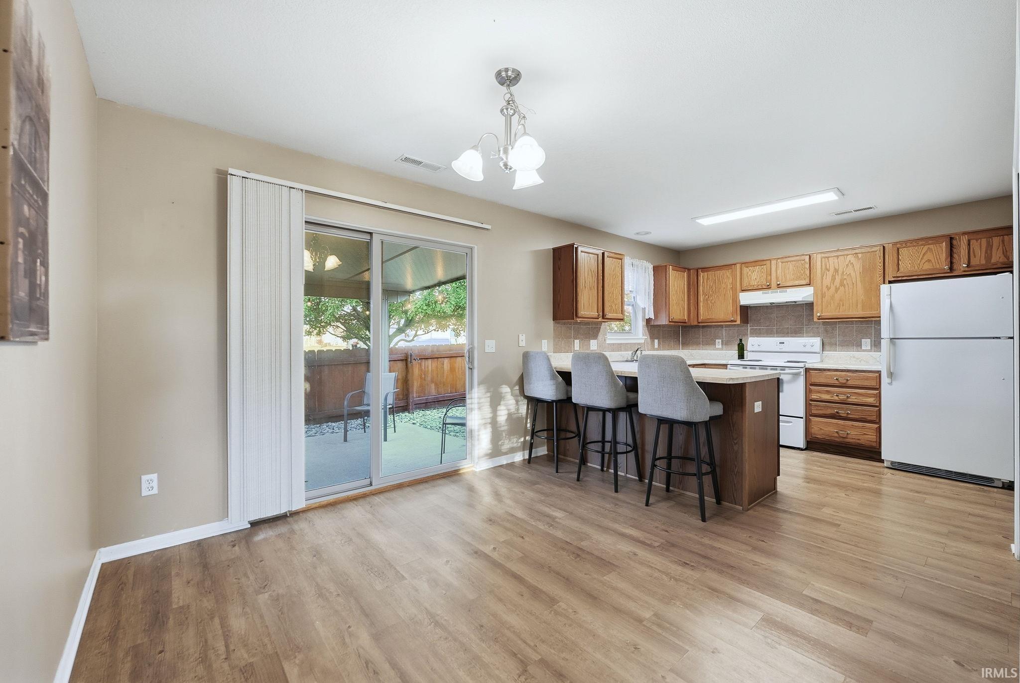 886 S Sommerset Trail