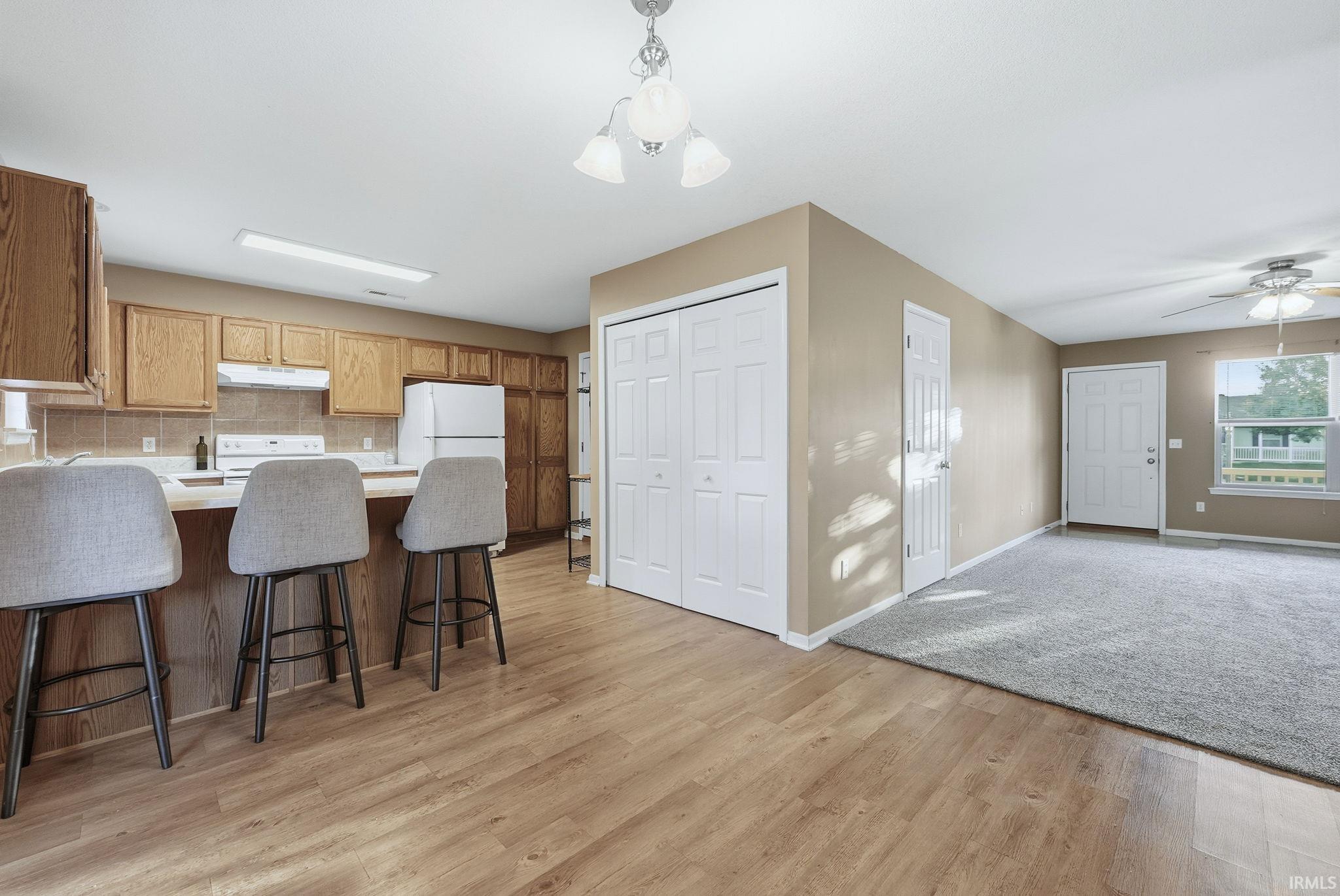 886 S Sommerset Trail