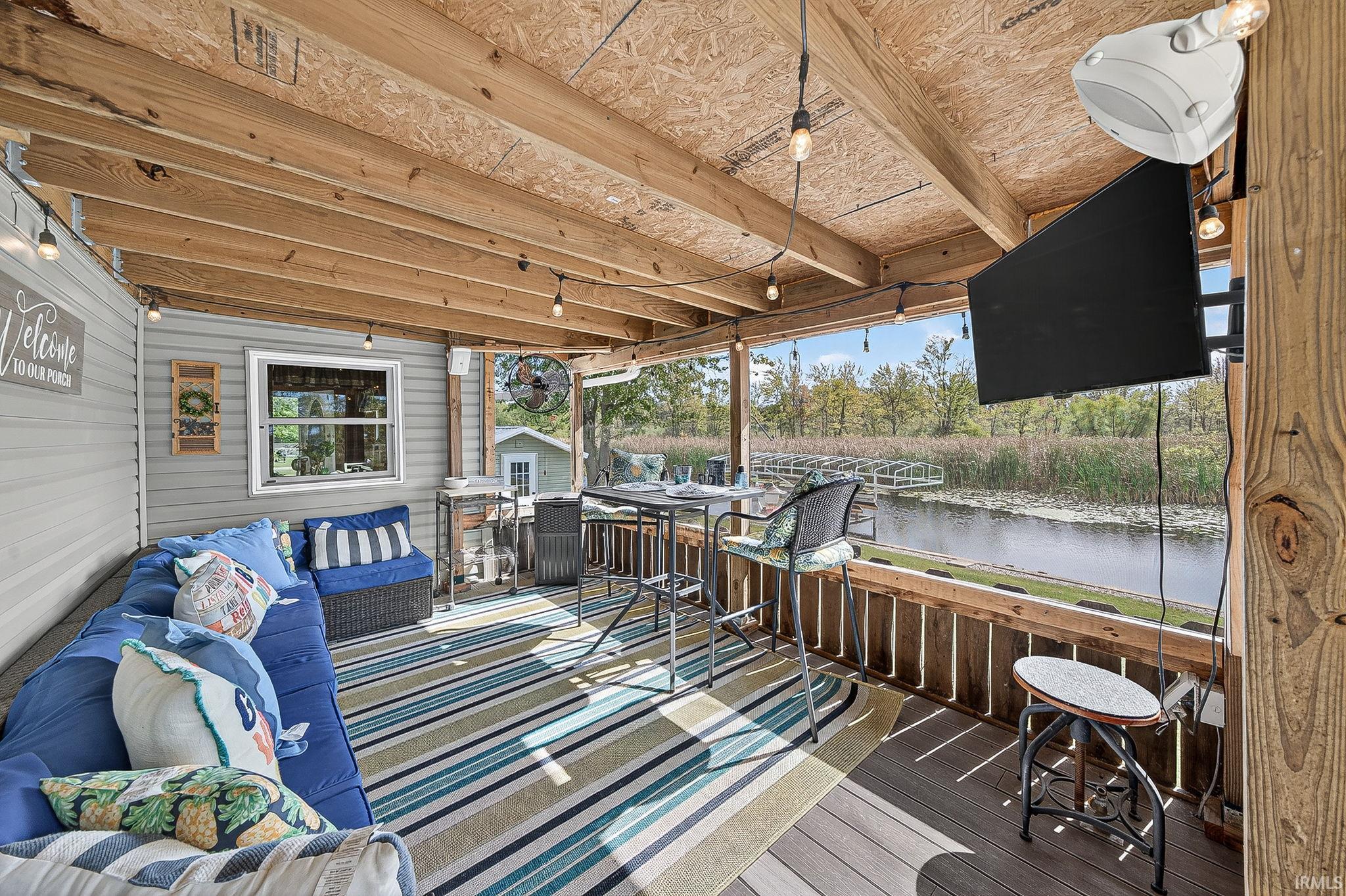 Photo 19 of 75 EMS T4 LN