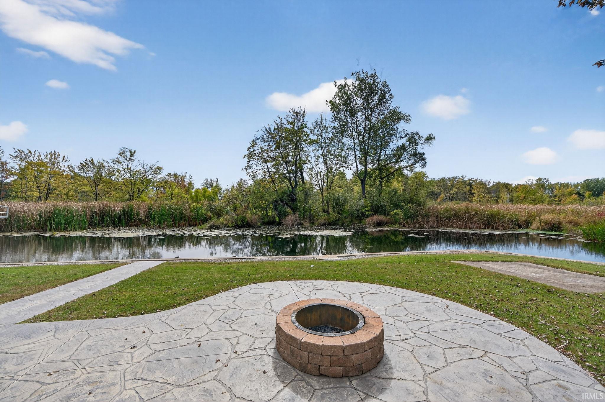 Photo 2 of 75 EMS T4 LN