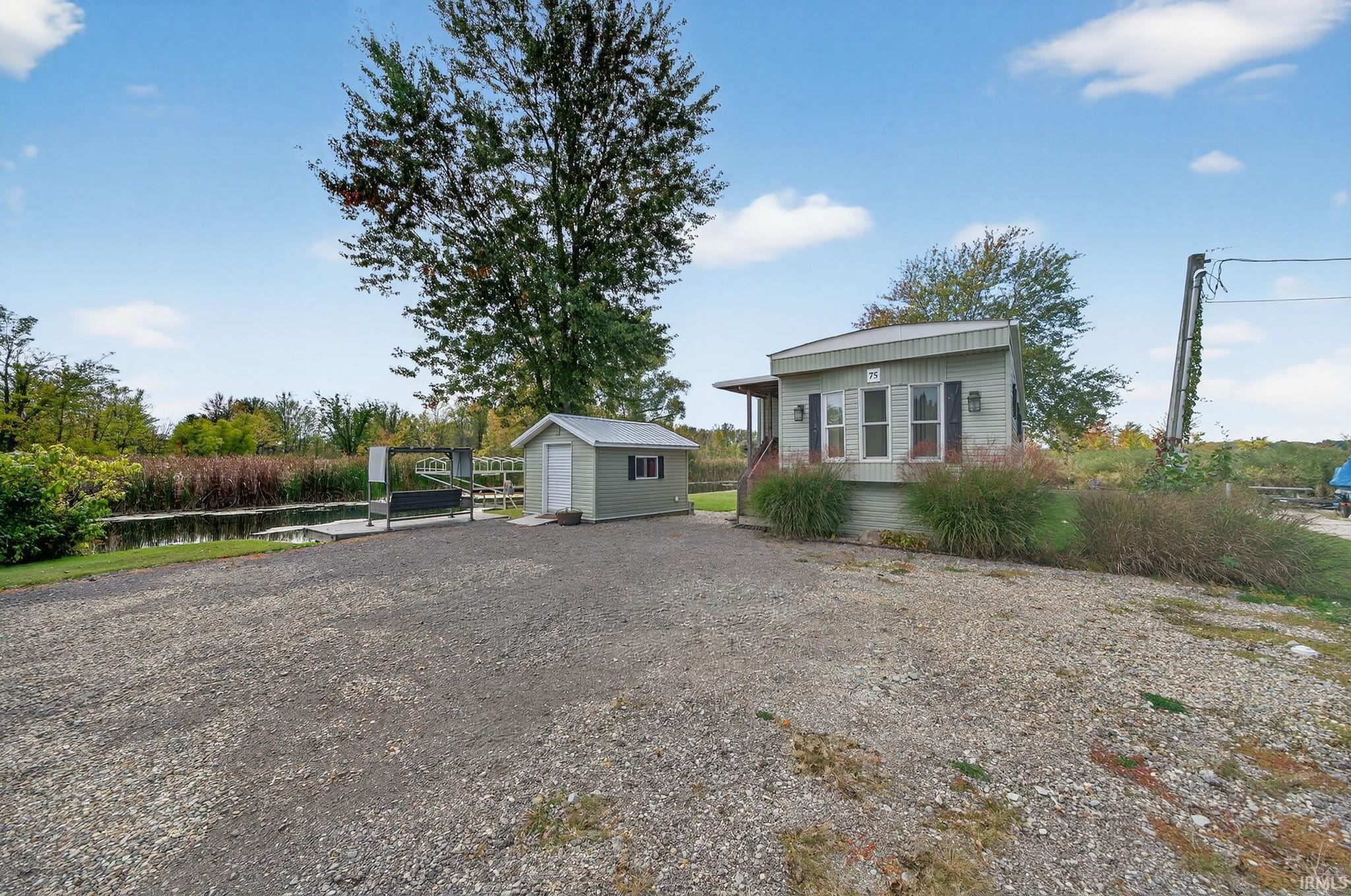 Photo 29 of 75 EMS T4 LN