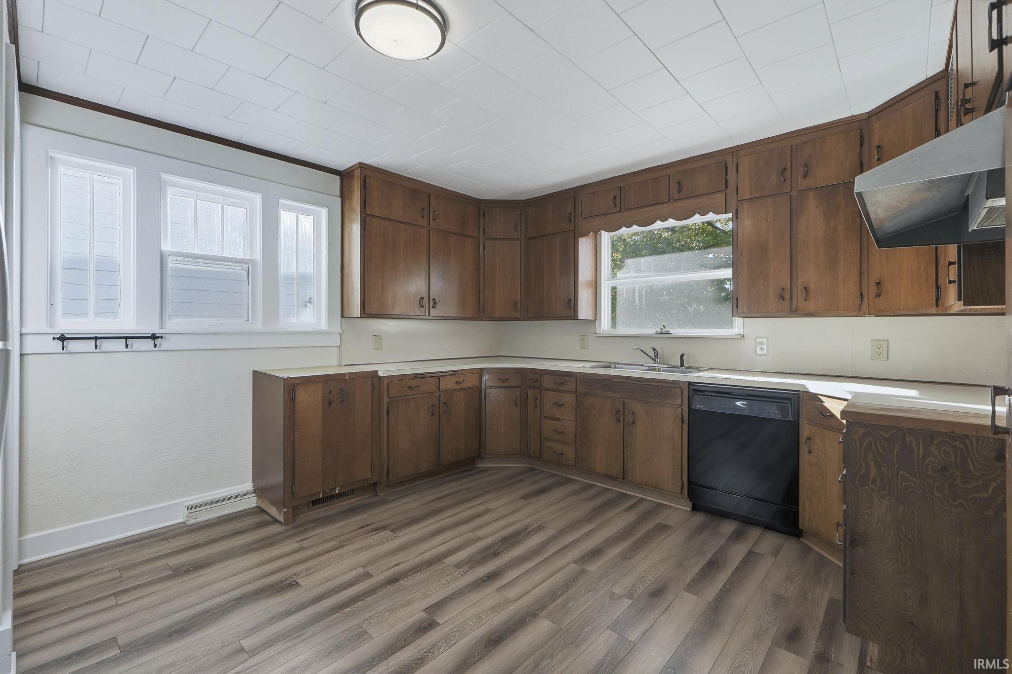 Photo 10 of 102 N Main Street