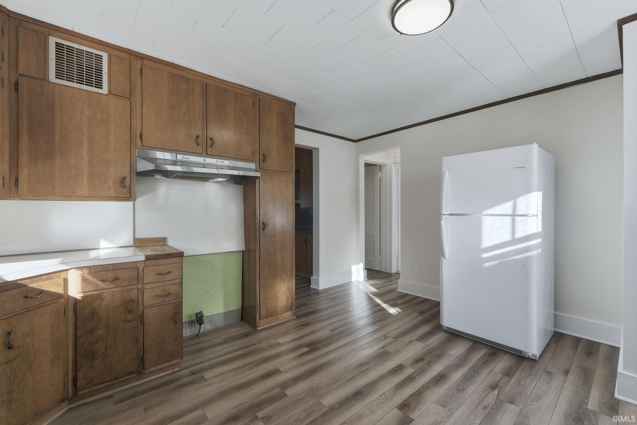 Photo 12 of 102 N Main Street