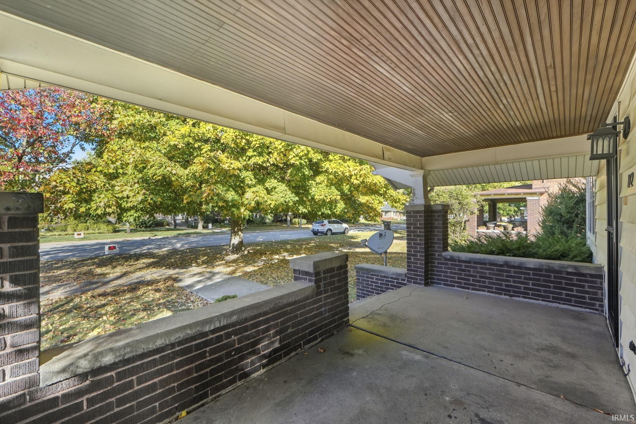 Photo 3 of 102 N Main Street