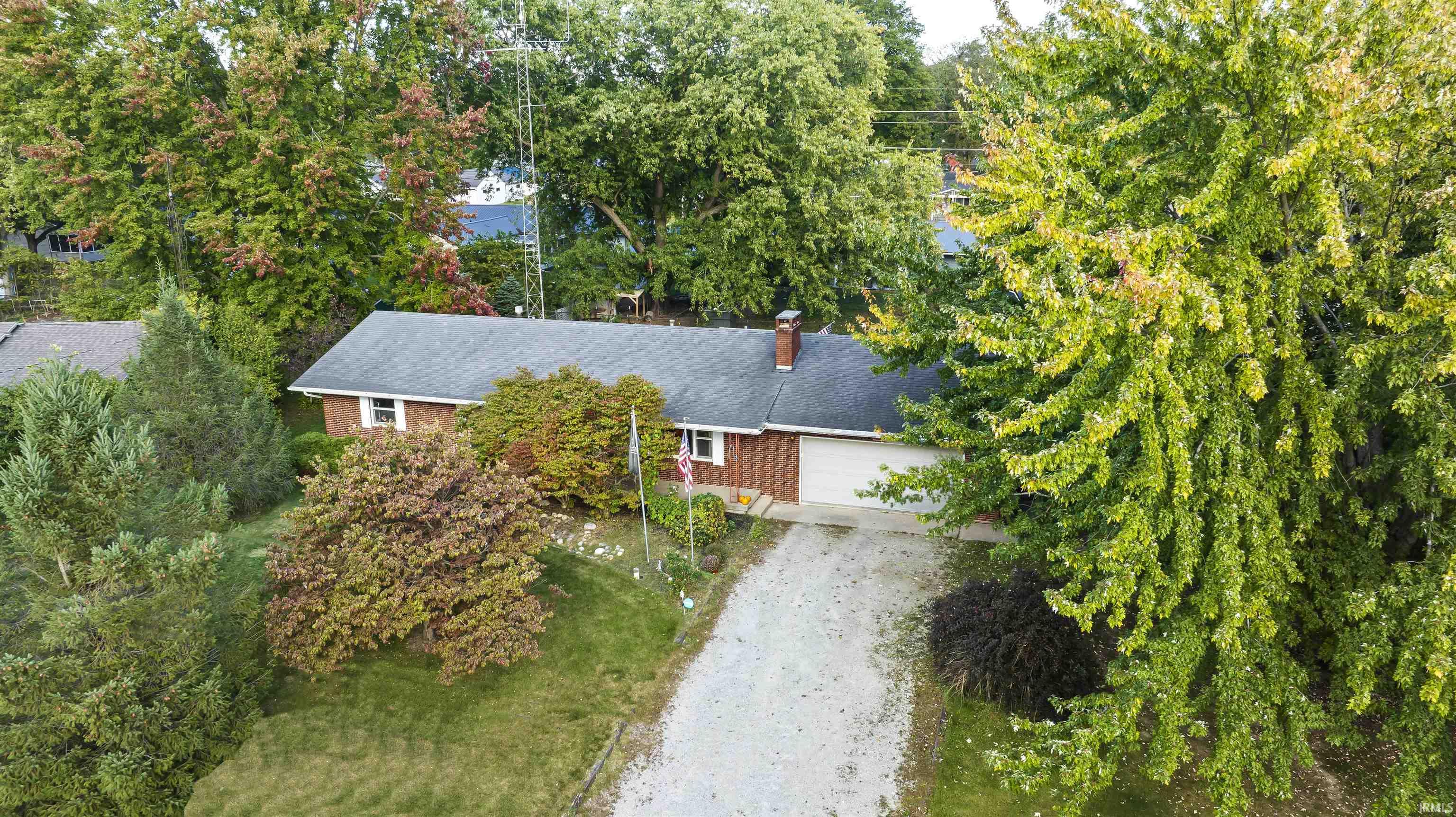 Photo 2 of 1901 Ironwood Drive