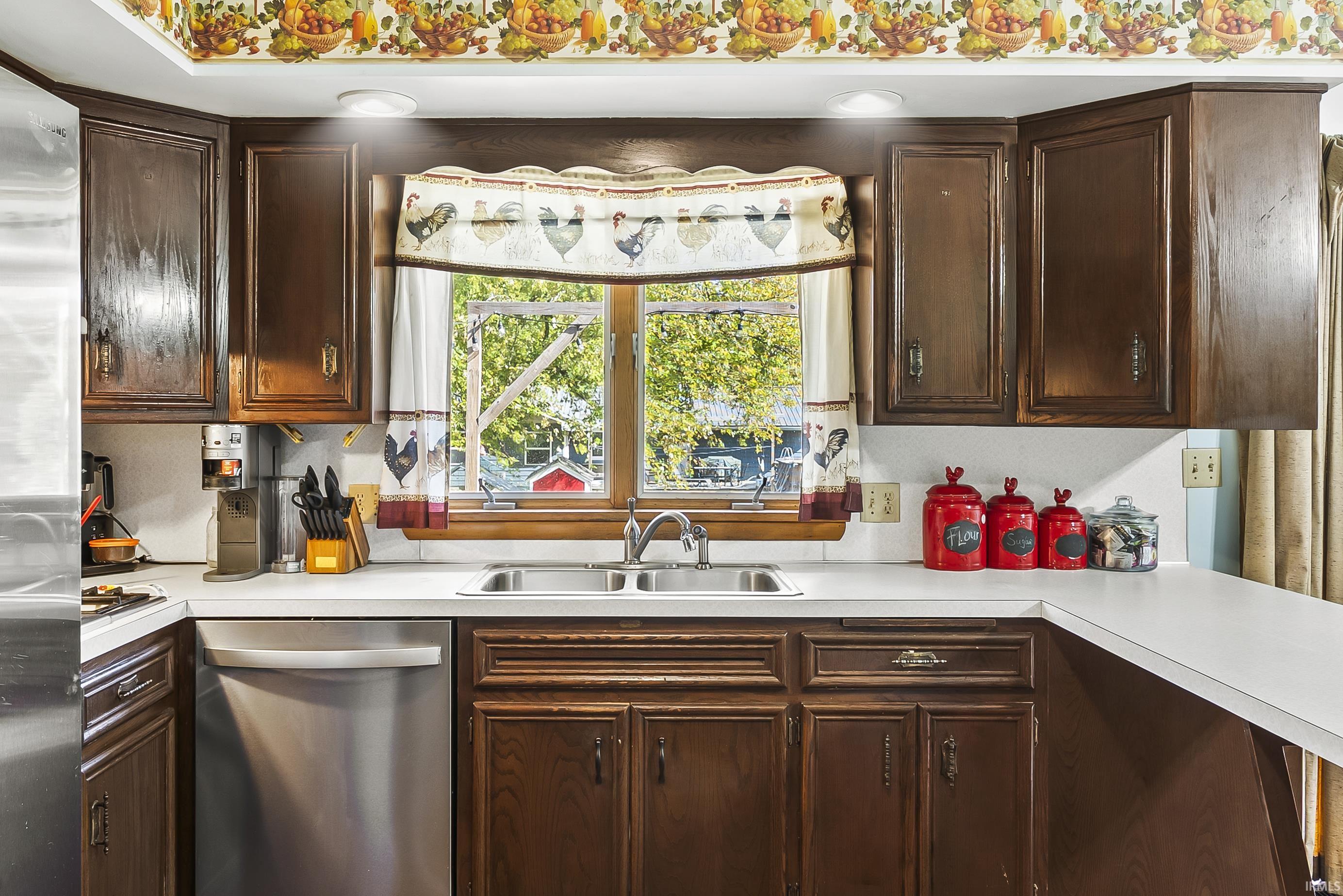 Photo 8 of 1901 Ironwood Drive