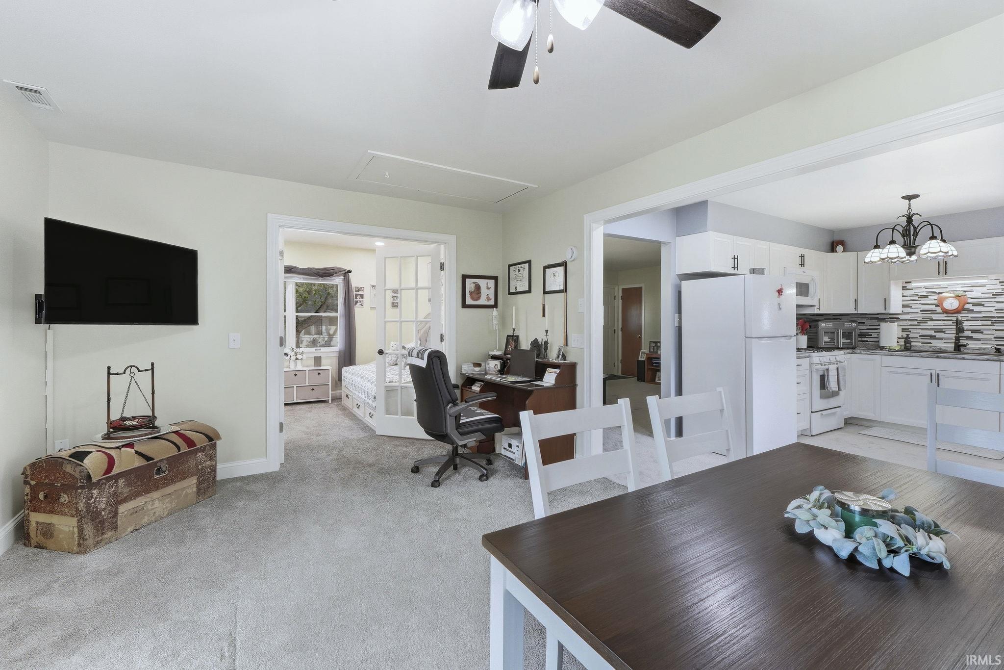 Photo 15 of 3226 Dodge Avenue