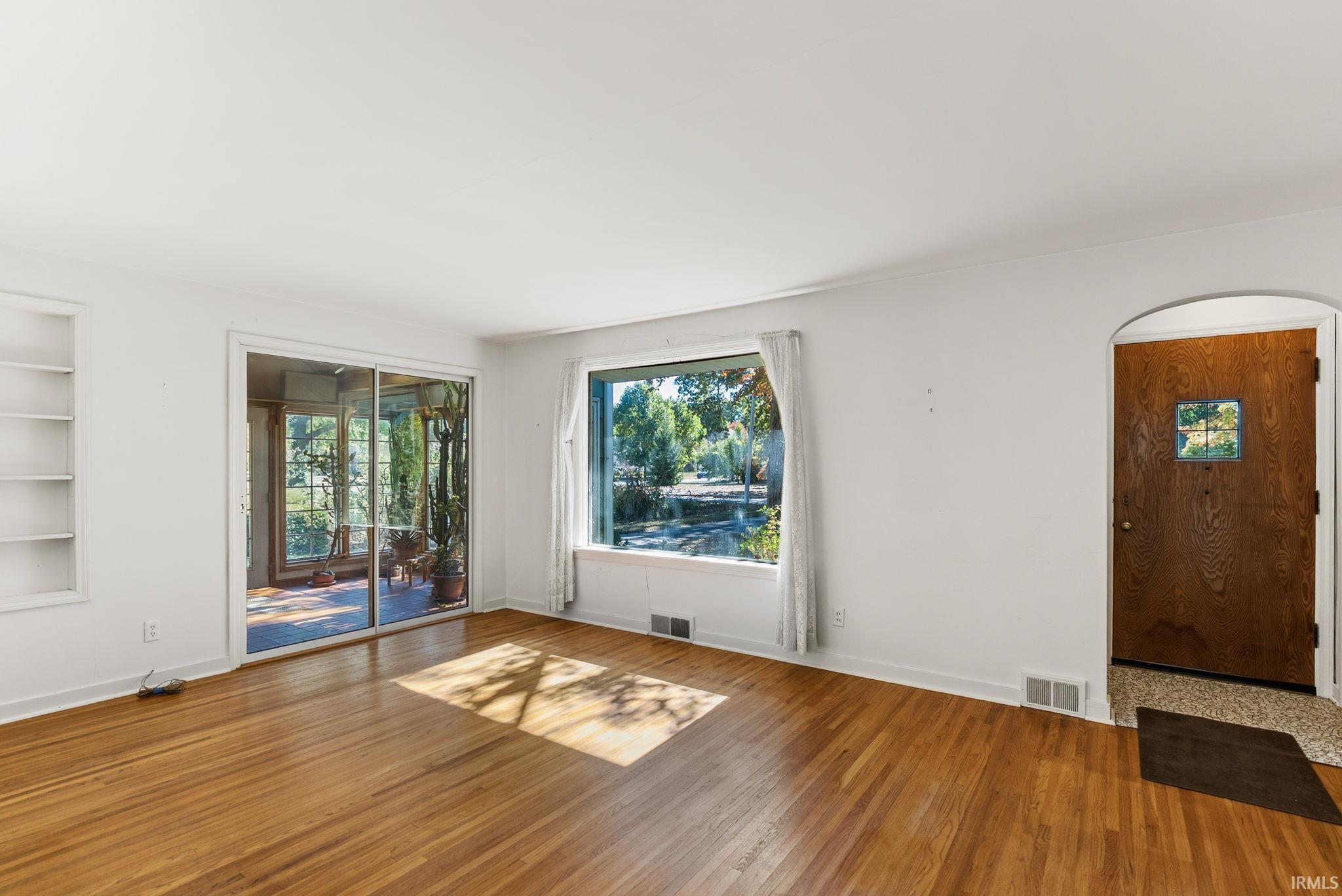 Photo 3 of 1309 Somerset Lane