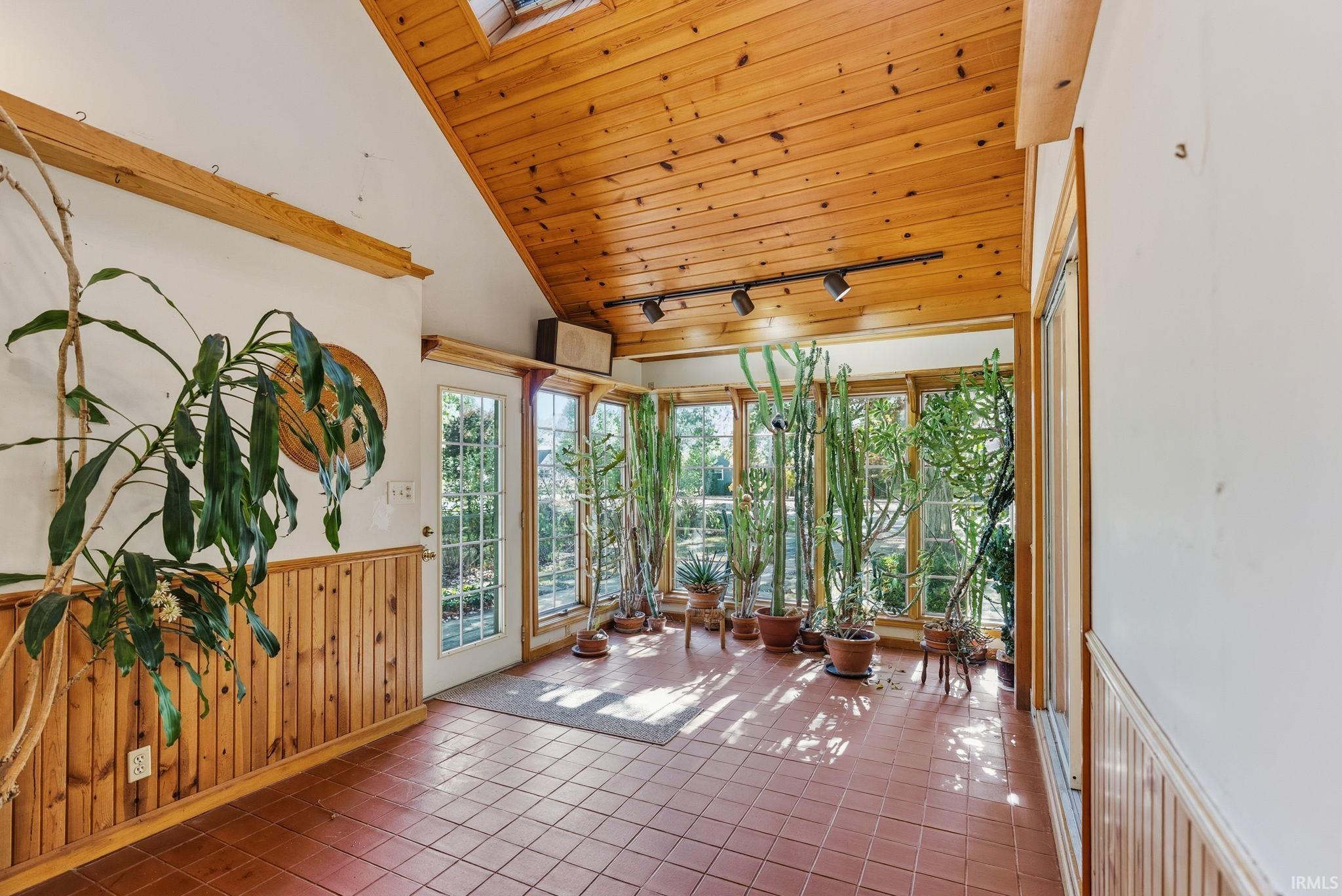 Photo 7 of 1309 Somerset Lane