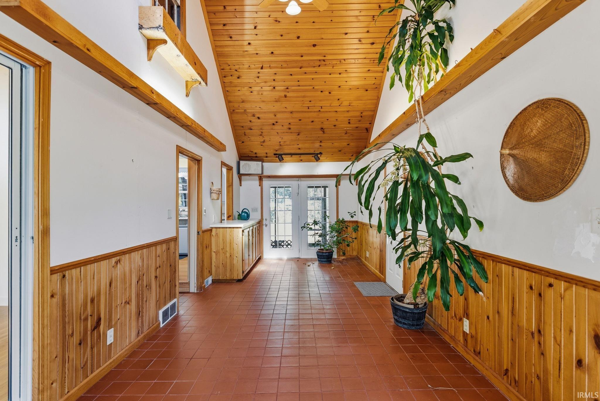 Photo 9 of 1309 Somerset Lane