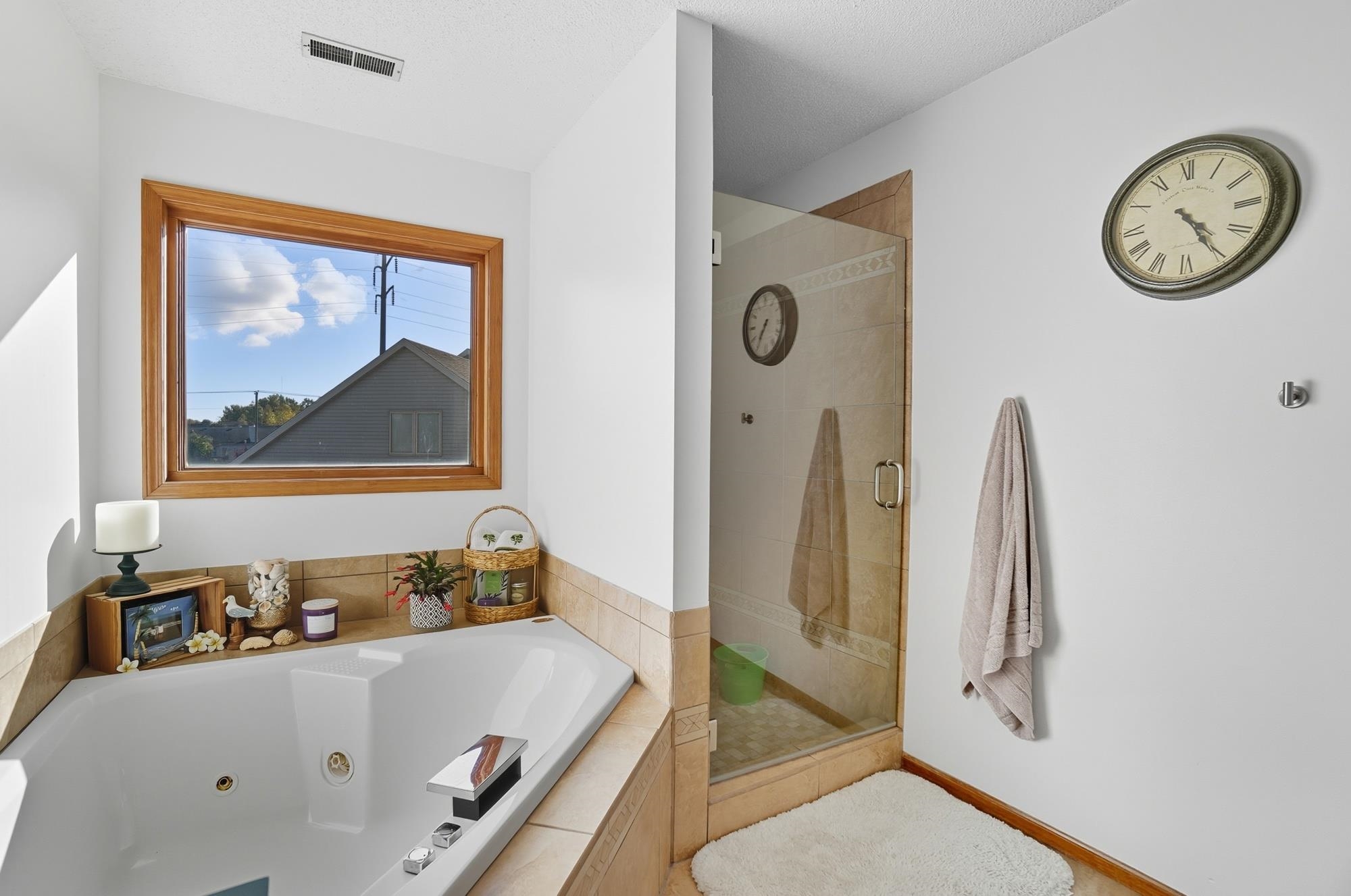 Photo 27 of 8916 Stoneridge Court