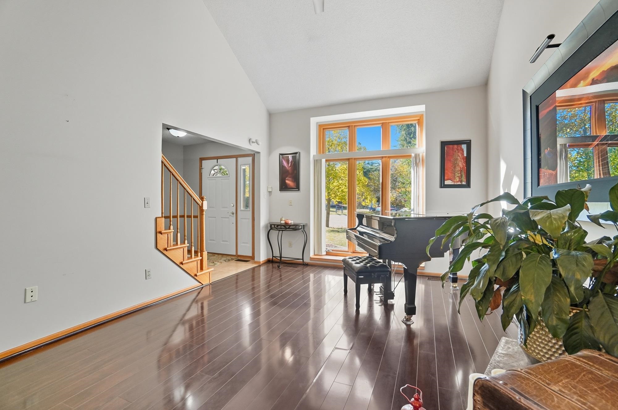 Photo 7 of 8916 Stoneridge Court