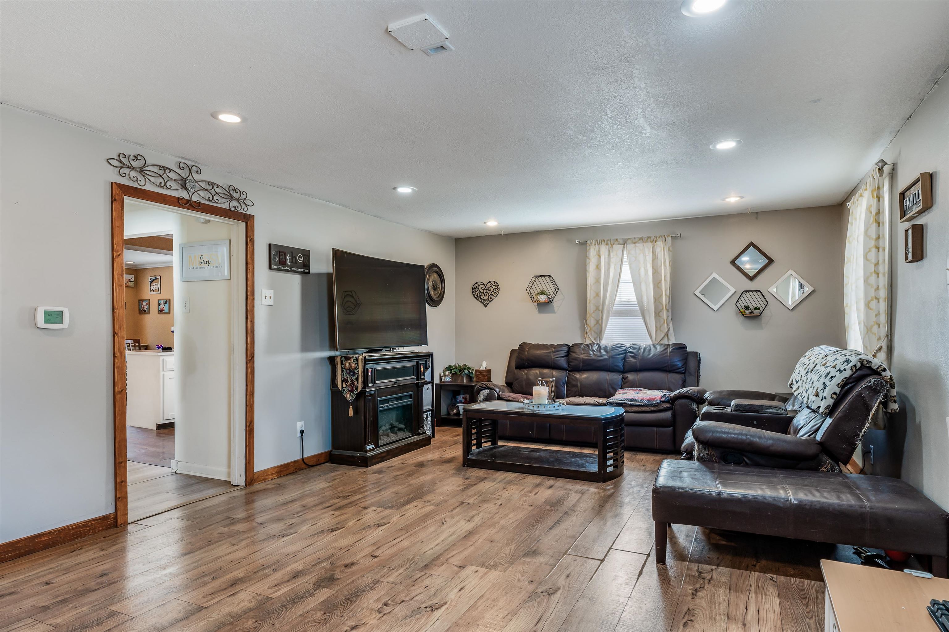 Photo 5 of 4602 N State Road 101