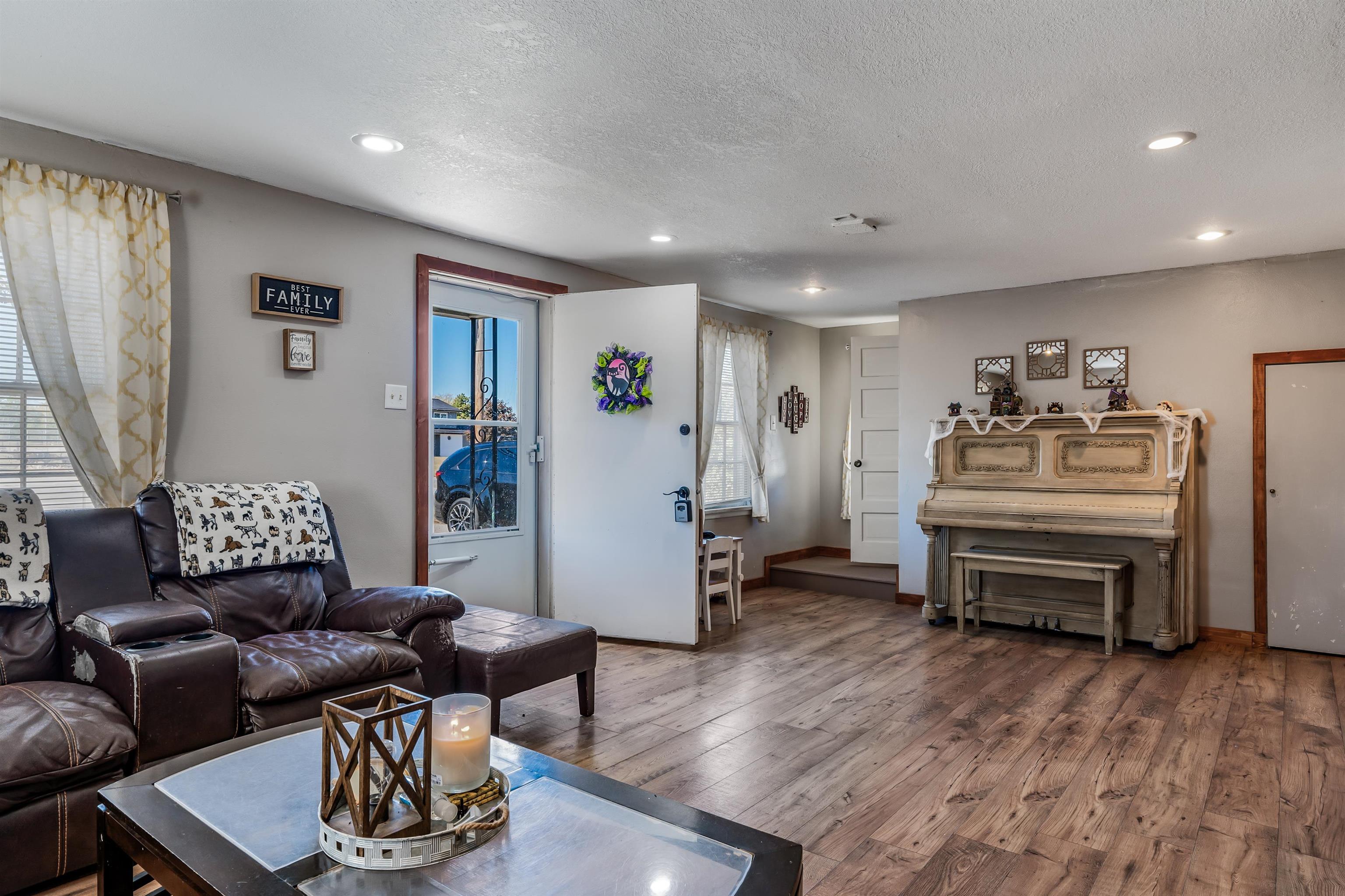 Photo 7 of 4602 N State Road 101