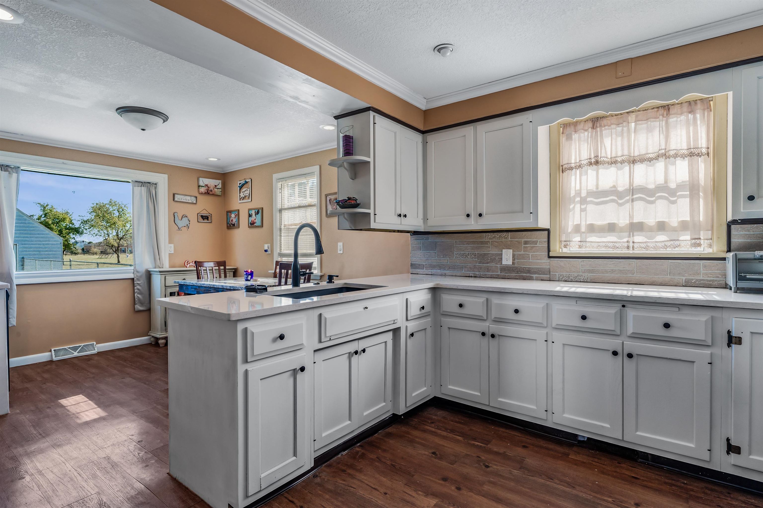 Photo 9 of 4602 N State Road 101