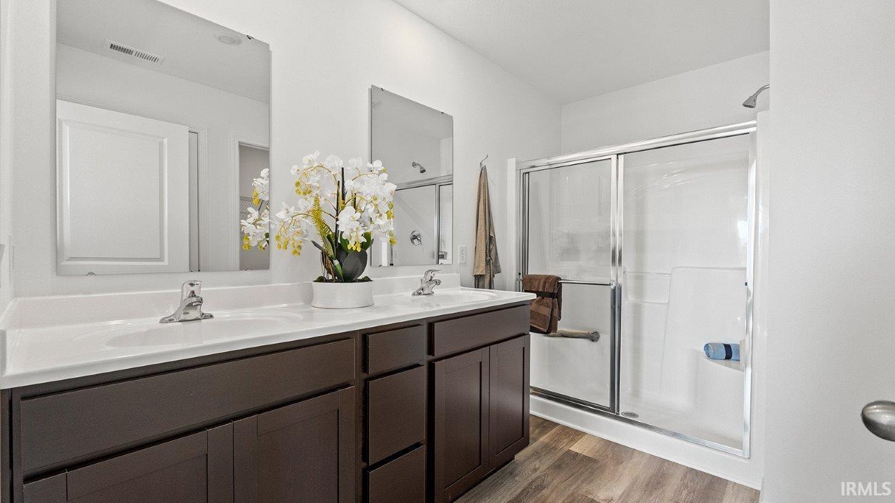 Photo 20 of 3832 Bradley Drive