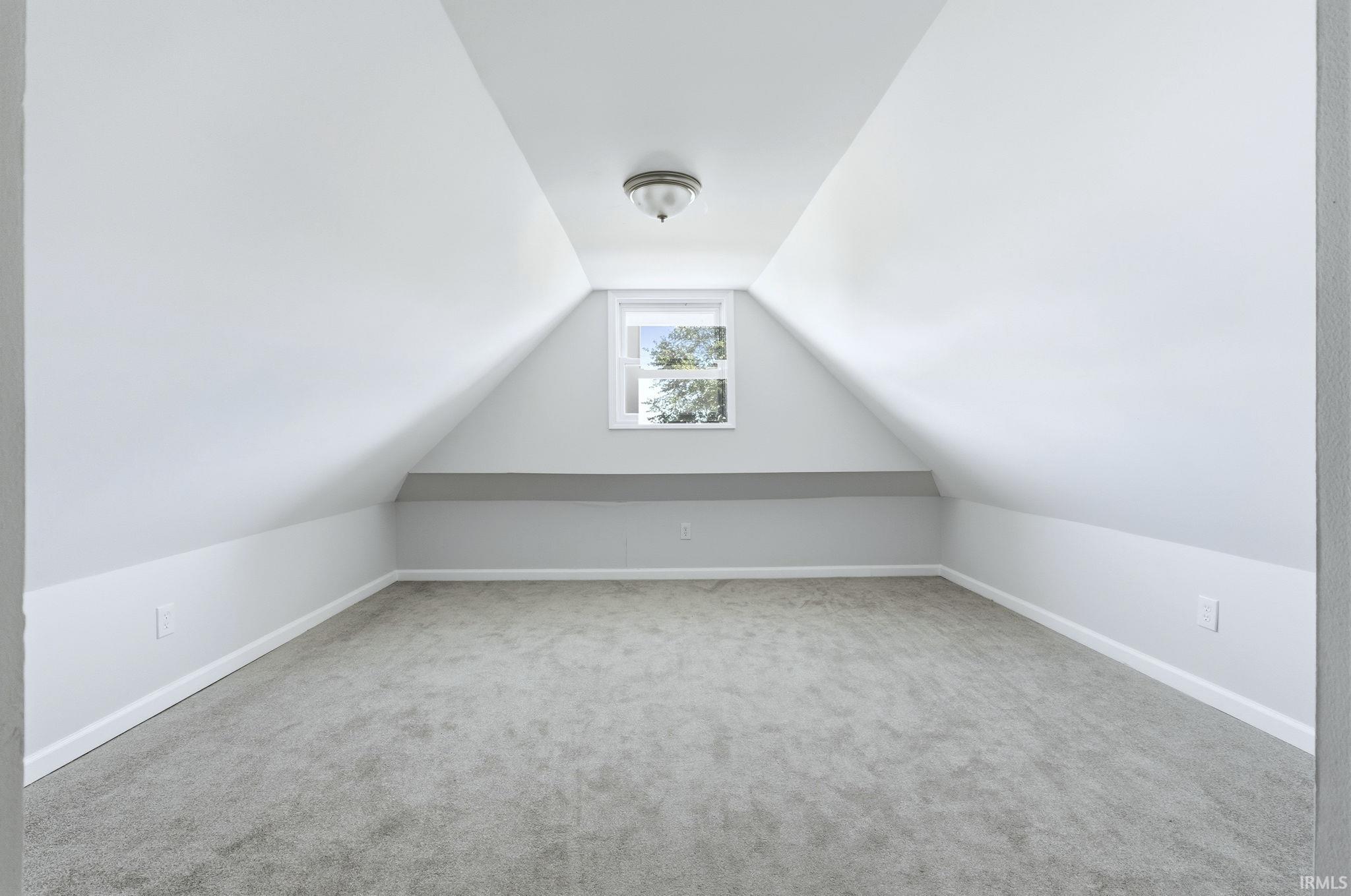 Photo 13 of 10088 S Ohio Street